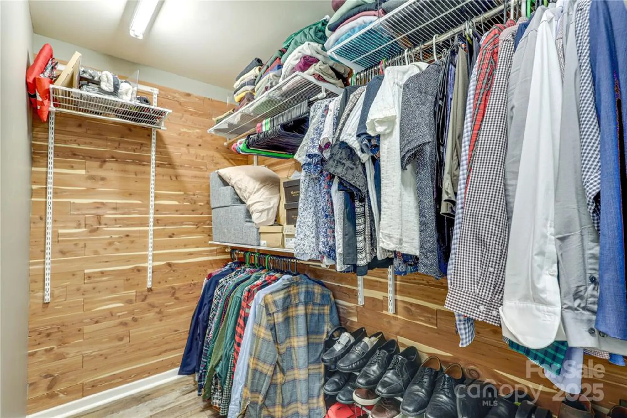 Property Slideshow image 24 of 46 | 5015 el molino dr, Charlotte, NC, 28214