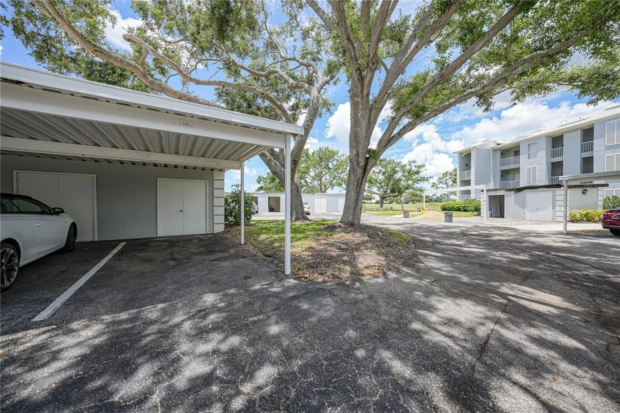 Property Slideshow image 34 of 40 | 404 cerromar cir 112, Venice, FL, 34293