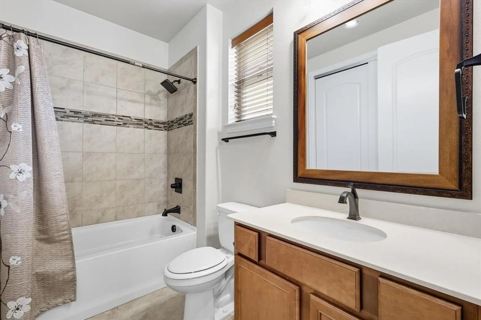 Property Slideshow image 18 of 32 | 11909 willet way, Denton, TX, 76207