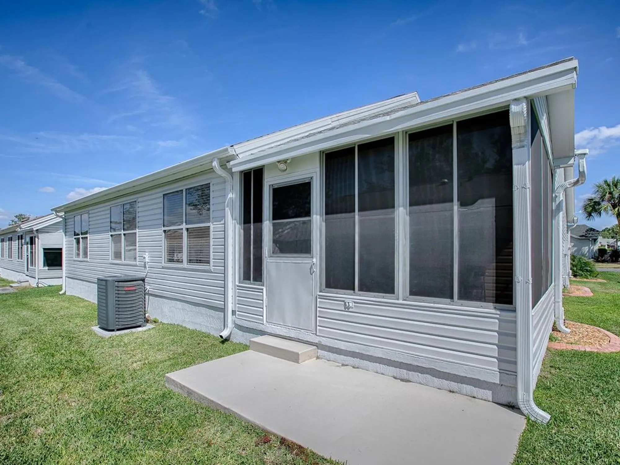 Property Slideshow image 38 of 50 | 1010 ventura dr, The Villages, FL, 32159