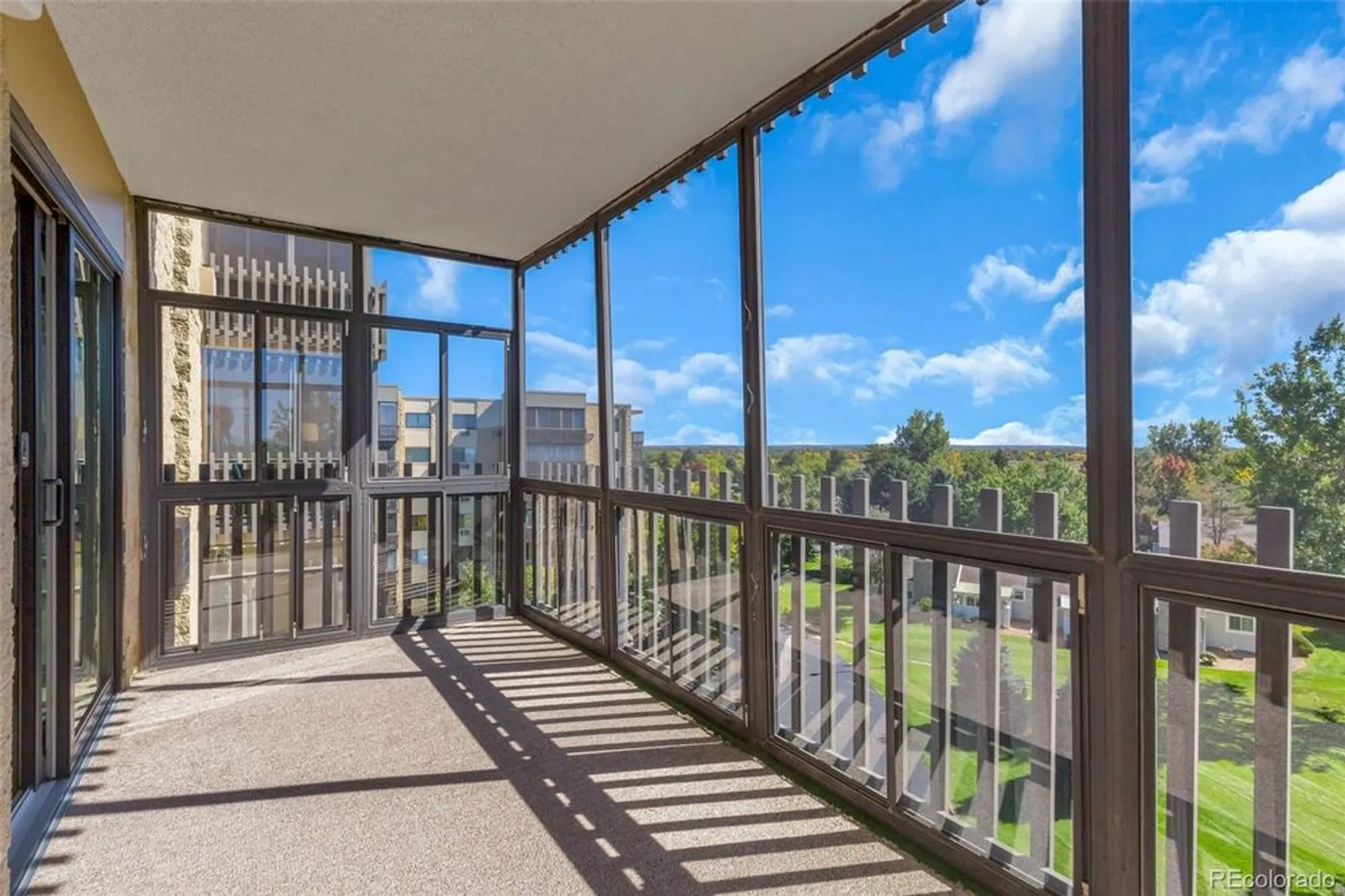 Property Slideshow image 3 of 47 | 14102 e linvale pl 501, Aurora, CO, 80014