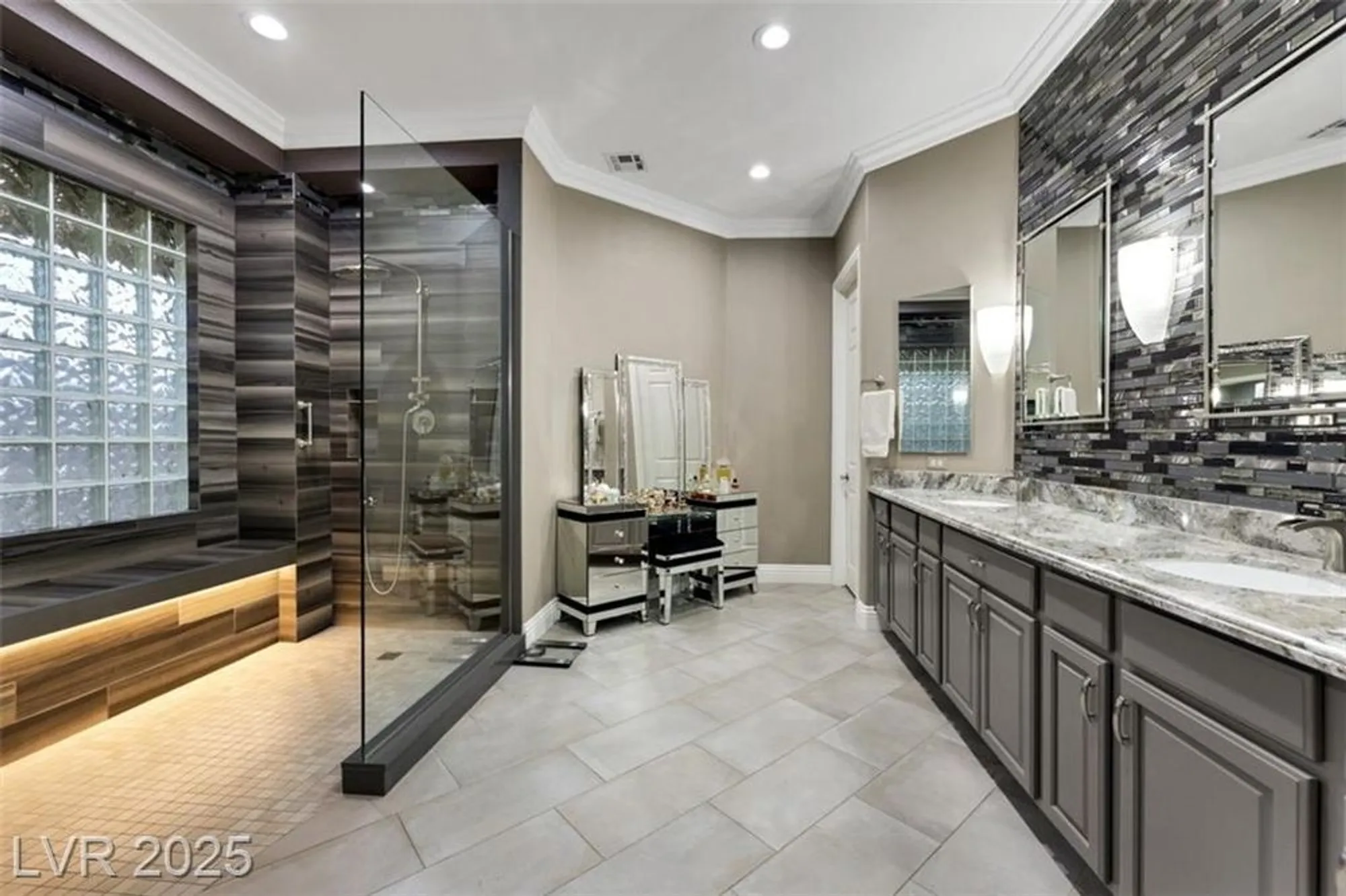 Property Slideshow image 52 of 63 | 4286 pacifico ln, Las Vegas, NV, 89135