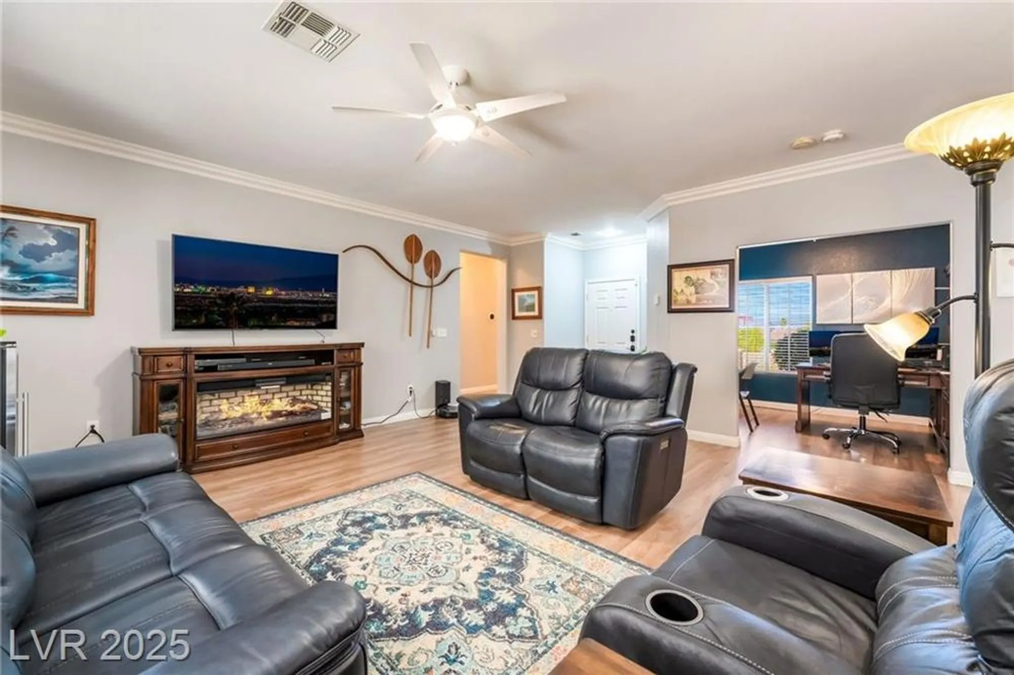 Property Slideshow image 11 of 47 | 1628 rockcrest hills ave, Henderson, NV, 89052