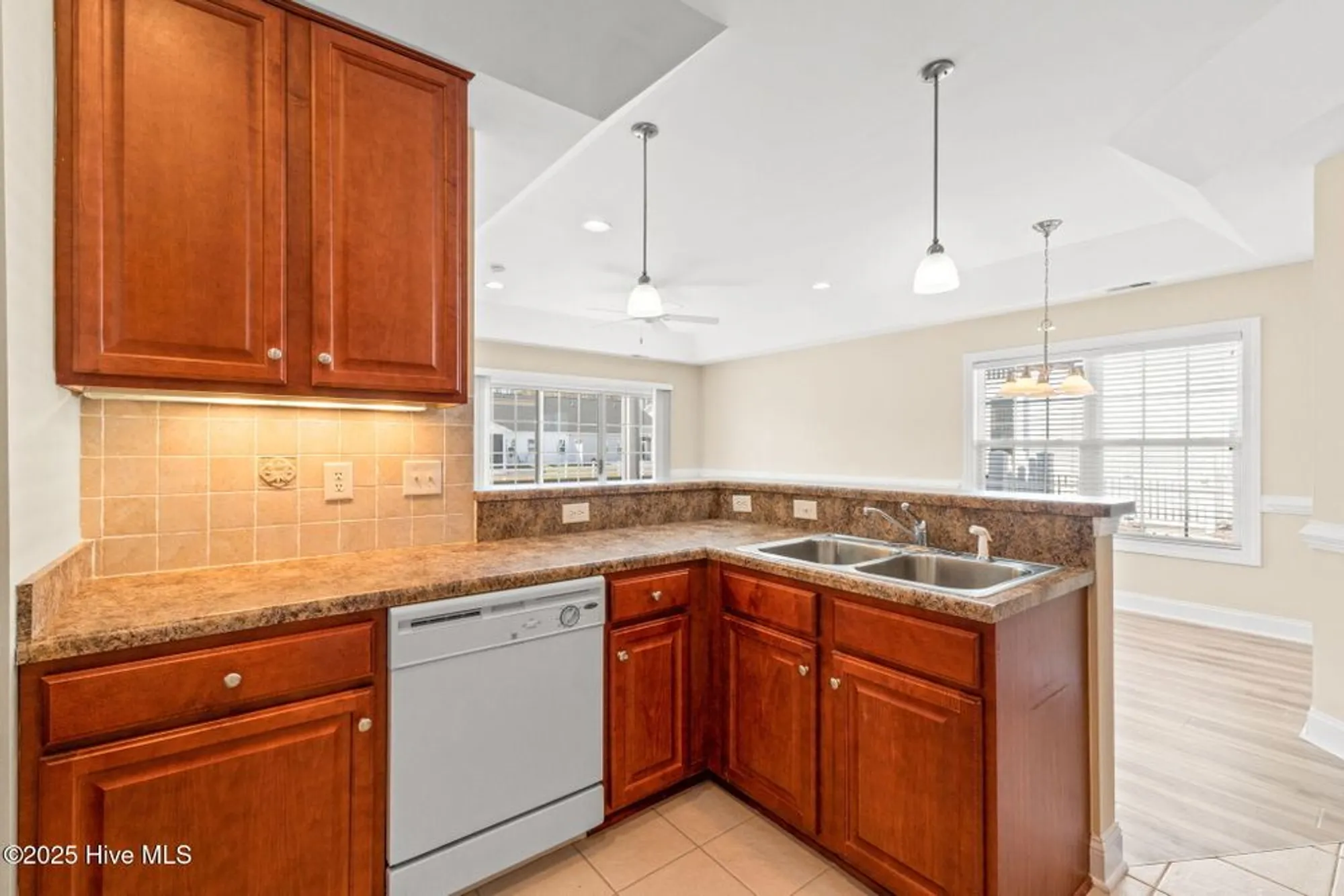 Property Slideshow image 10 of 89 | 8855 radcliff dr 51b, Calabash, NC, 28467