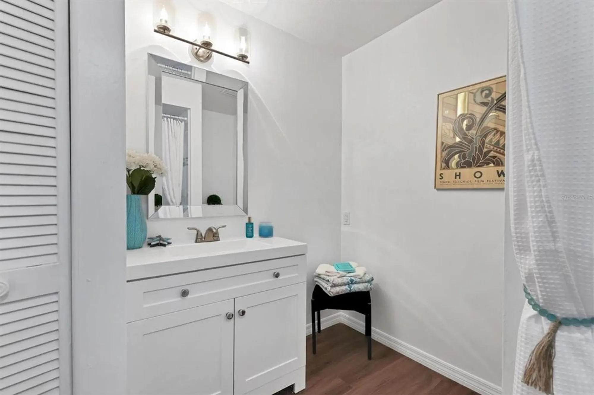 Property Slideshow image 24 of 44 | 4247 oakhurst cir 3033, Sarasota, FL, 34233