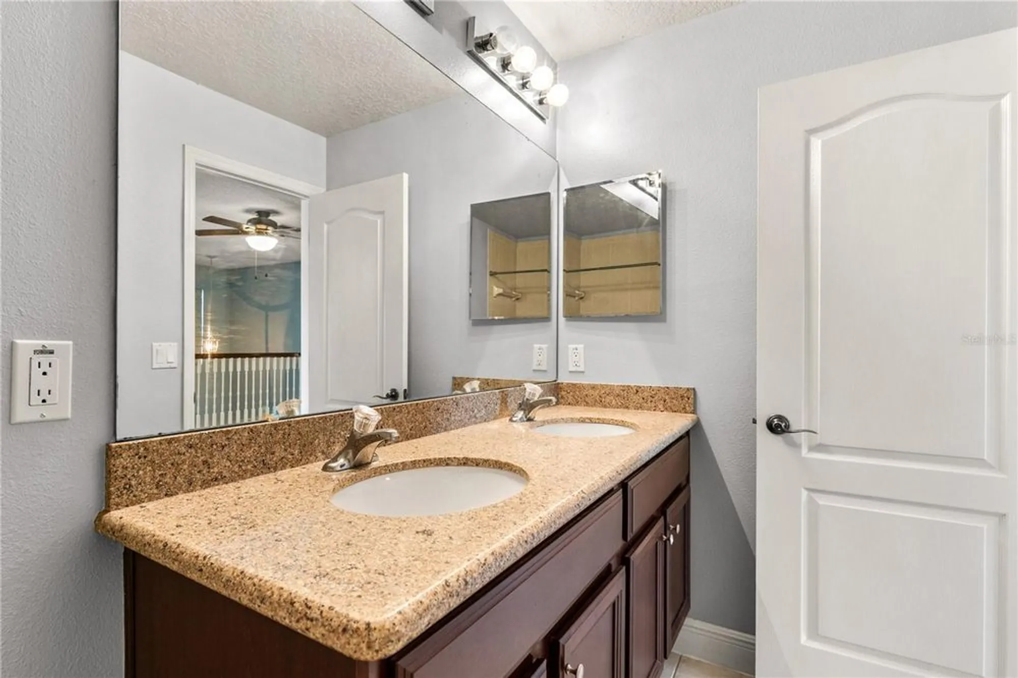 Property Slideshow image 29 of 58 | 30331 tokara ter, Mount Dora, FL, 32757