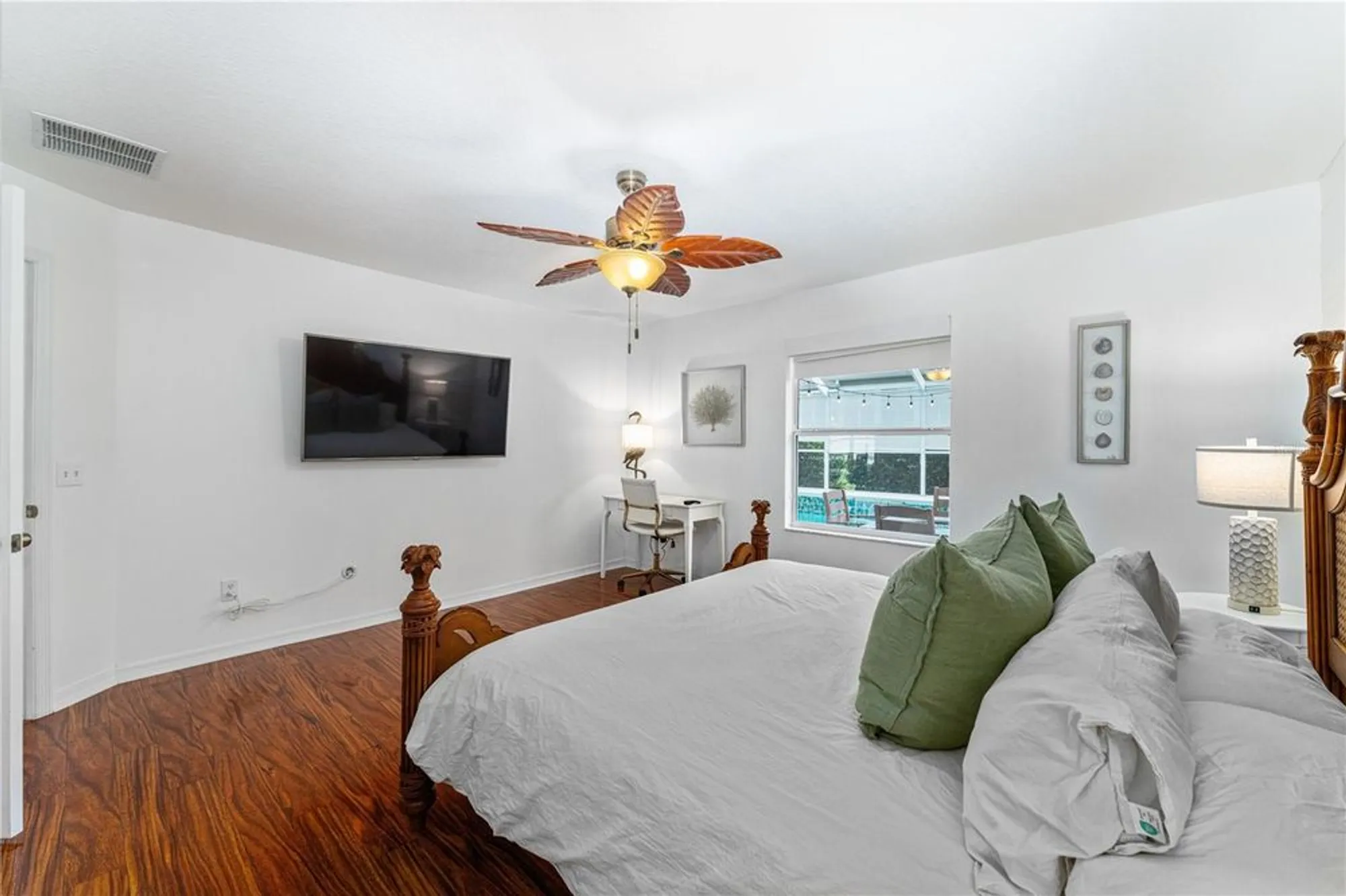 Property Slideshow image 13 of 32 | 987 candler pl, The Villages, FL, 32162