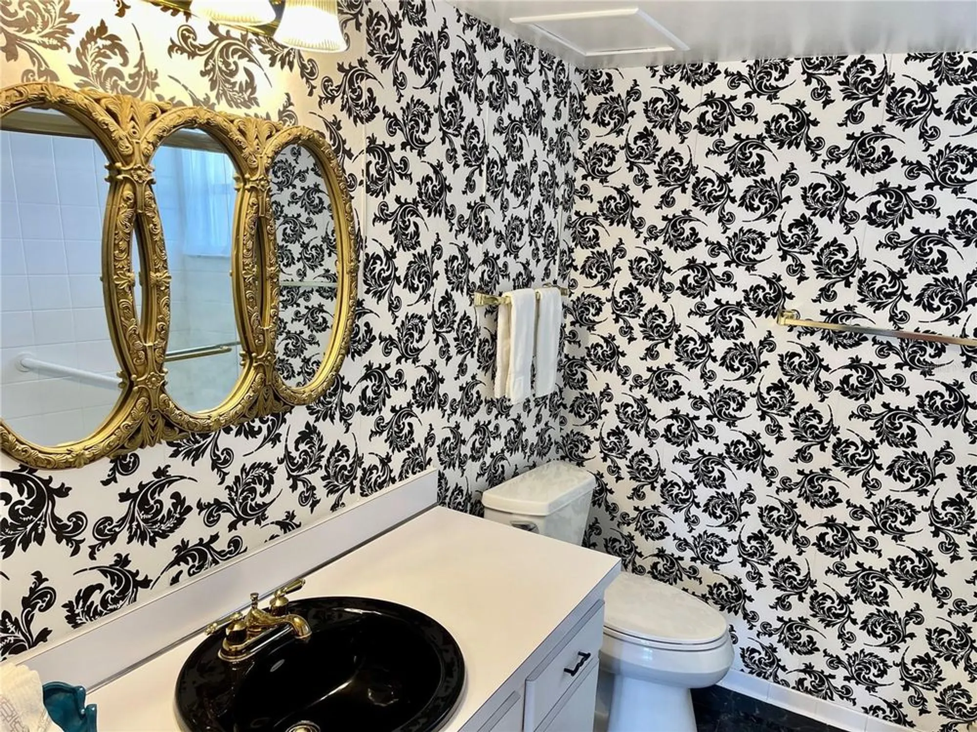 Property Slideshow image 17 of 45 | 700 mirror ter 603, Winter Haven, FL, 33881
