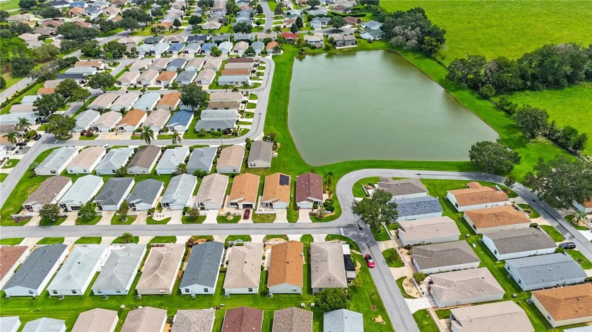 Property Slideshow image 2 of 32 | 17423 se 77th helmsdale ct, The Villages, FL, 32162