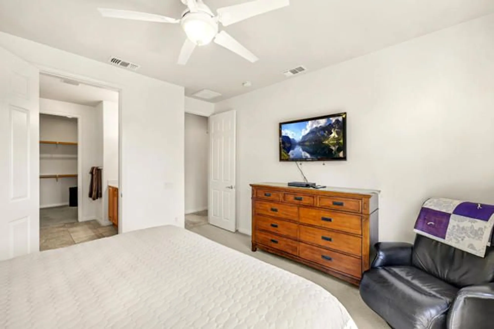 Property Slideshow image 18 of 42 | 80323 avenida linda vista, Indio, CA, 92203