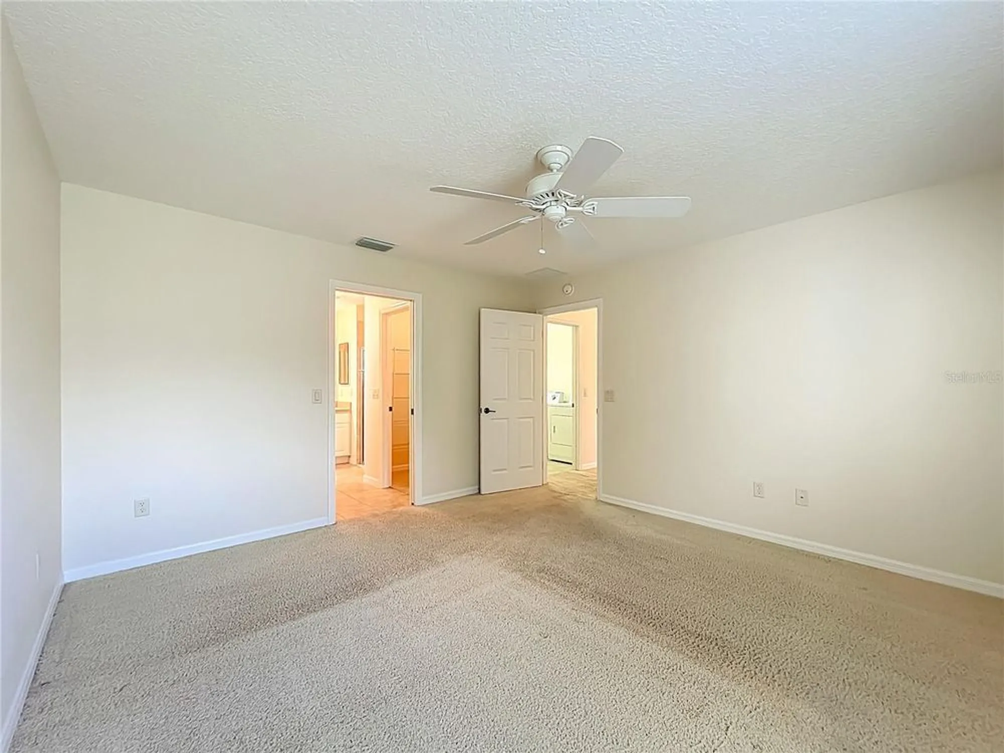 Property Slideshow image 17 of 46 | 2530 foxbridge ter, The Villages, FL, 32162