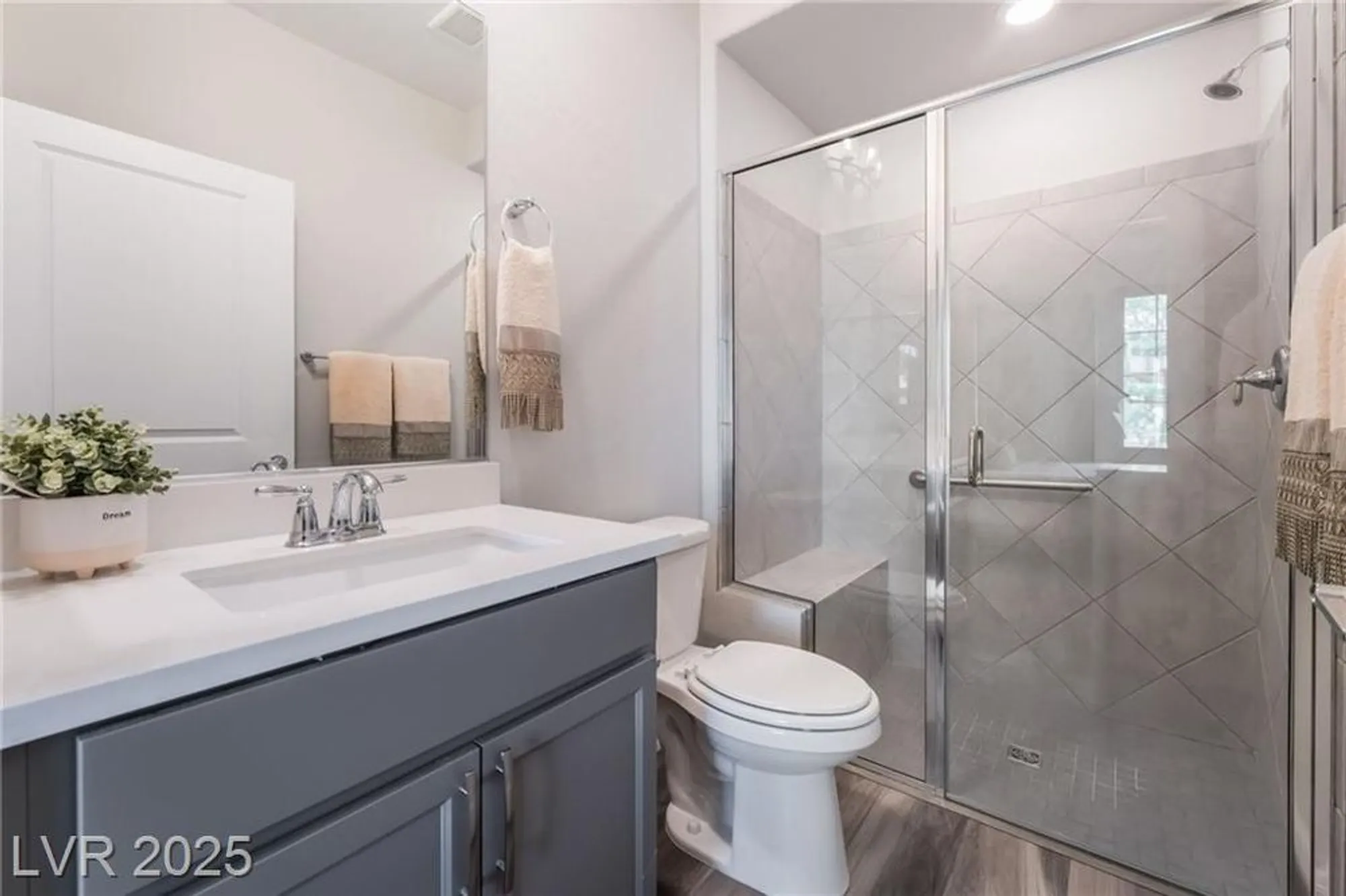 Property Slideshow image 30 of 44 | 15 arid crest ave, Henderson, NV, 89011