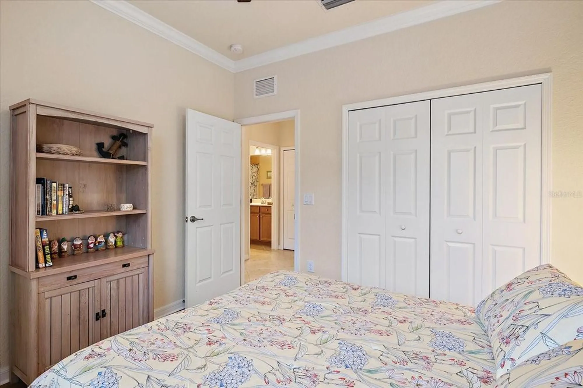 Property Slideshow image 20 of 30 | 6720 willowshire way, Bradenton, FL, 34212