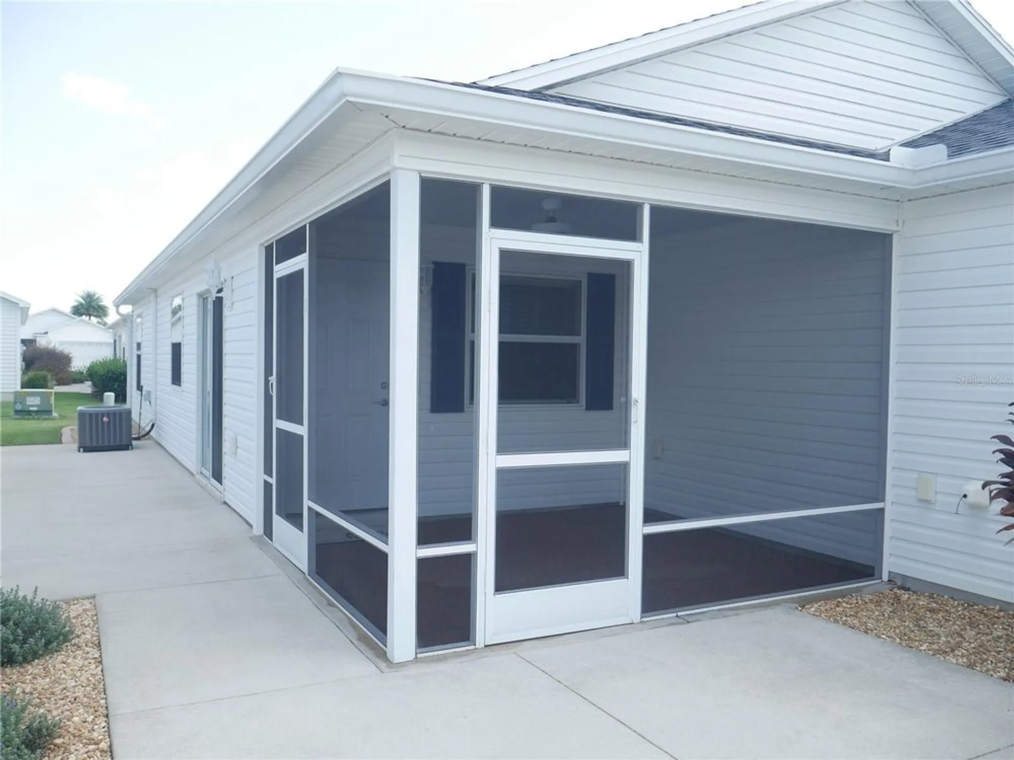 Property Slideshow image 11 of 43 | 1390 viola ct, The Villages, FL, 32163