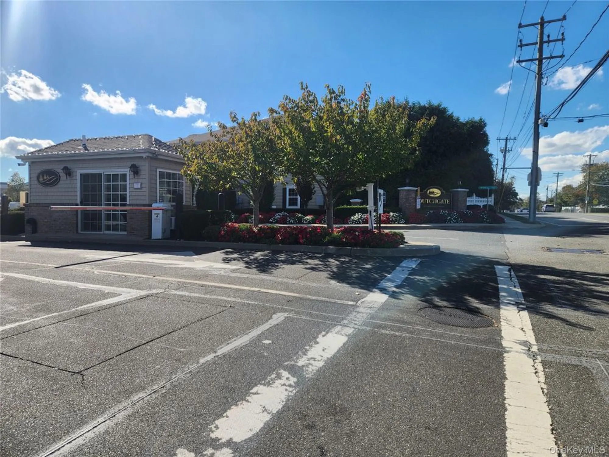 Property Slideshow image 38 of 39 | 1228 willow ln, Valley Stream, NY, 11580