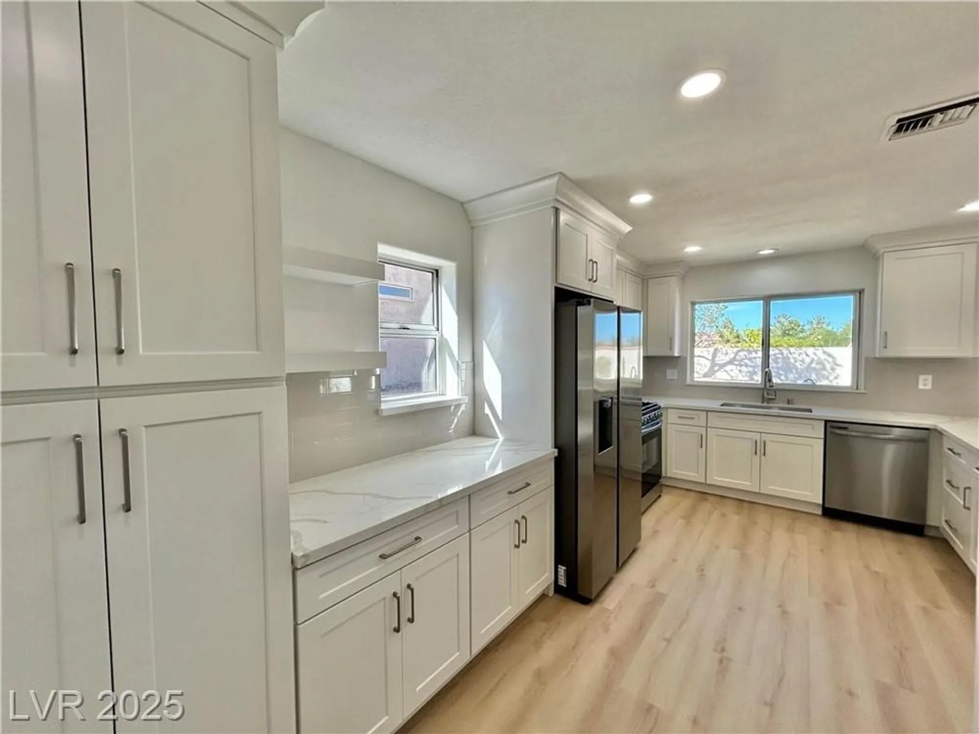 Property Slideshow image 9 of 29 | 9536 ruby hills dr, Las Vegas, NV, 89134