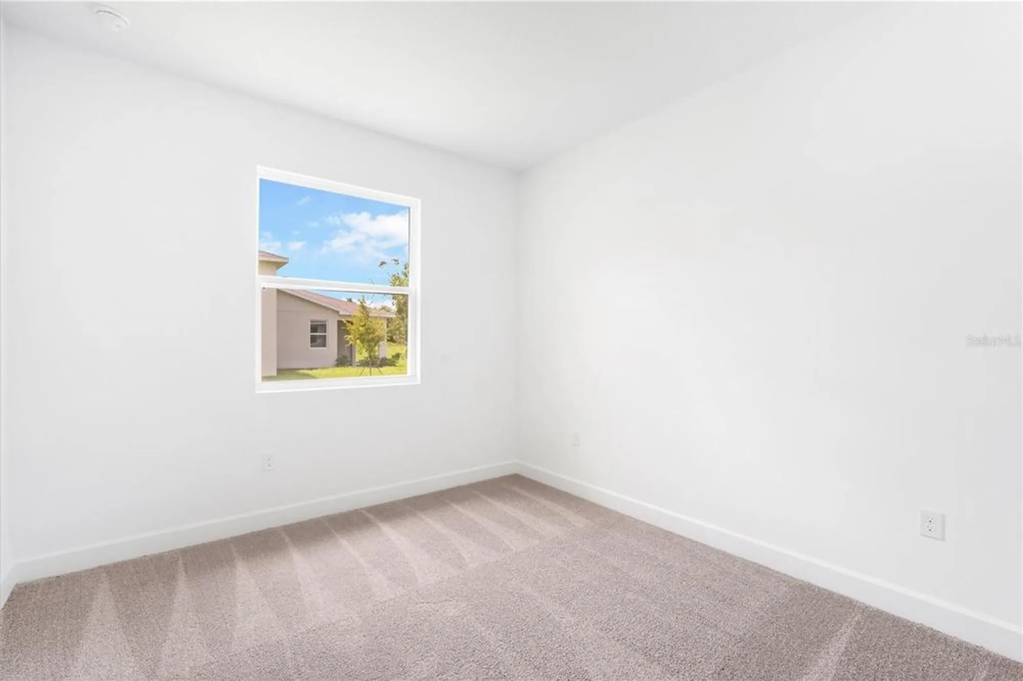 Property Slideshow image 22 of 31 | 9109 players dr, Weeki Wachee, FL, 34613