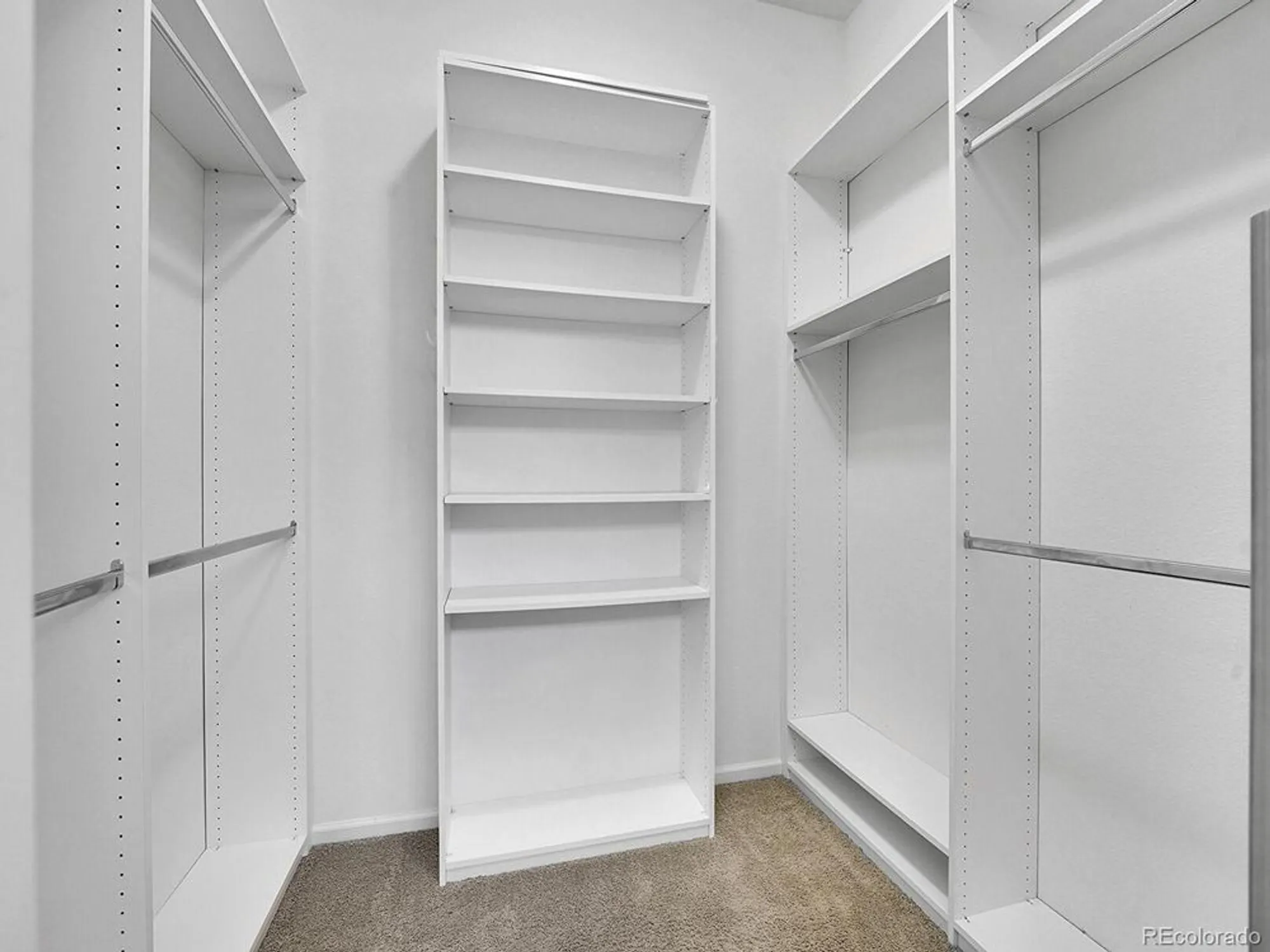 Property Slideshow image 18 of 38 | 3681 new haven cir, Castle Rock, CO, 80109