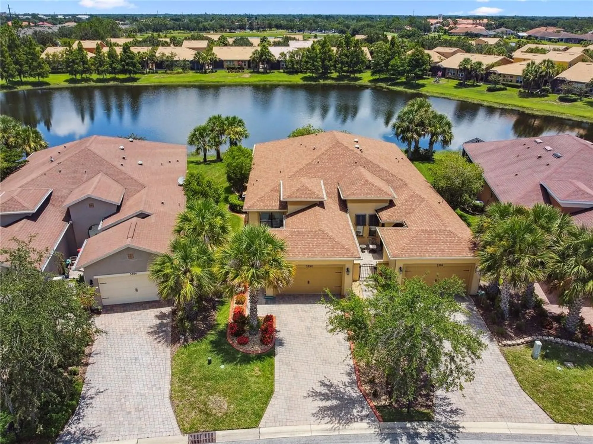 Property Slideshow image 43 of 63 | 3390 fallbrook dr, Kissimmee, FL, 34759