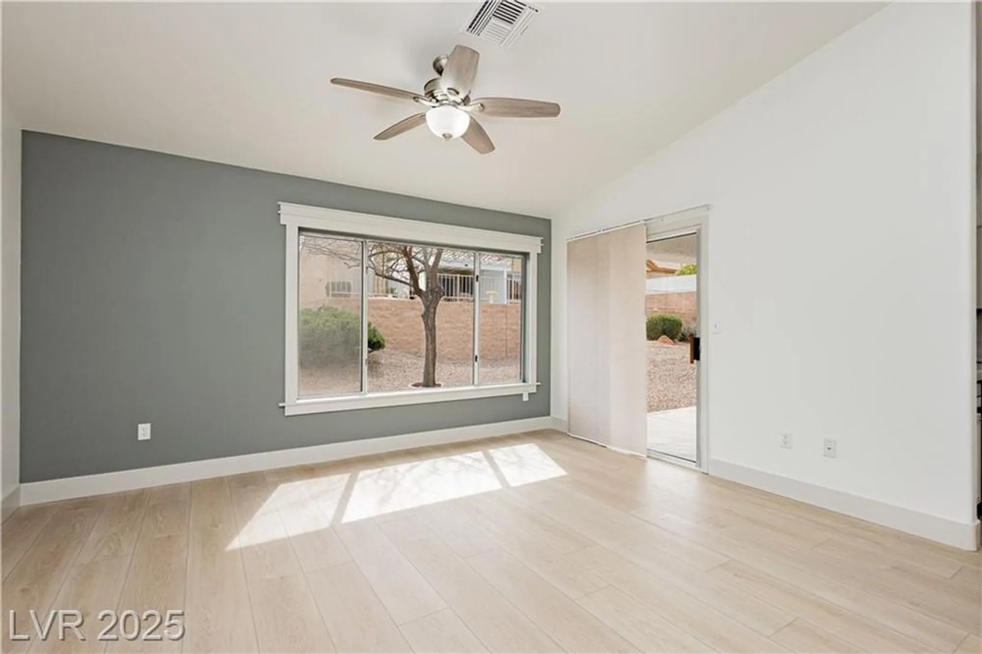 Property Slideshow image 20 of 46 | 10309 georgetown pl, Las Vegas, NV, 89134