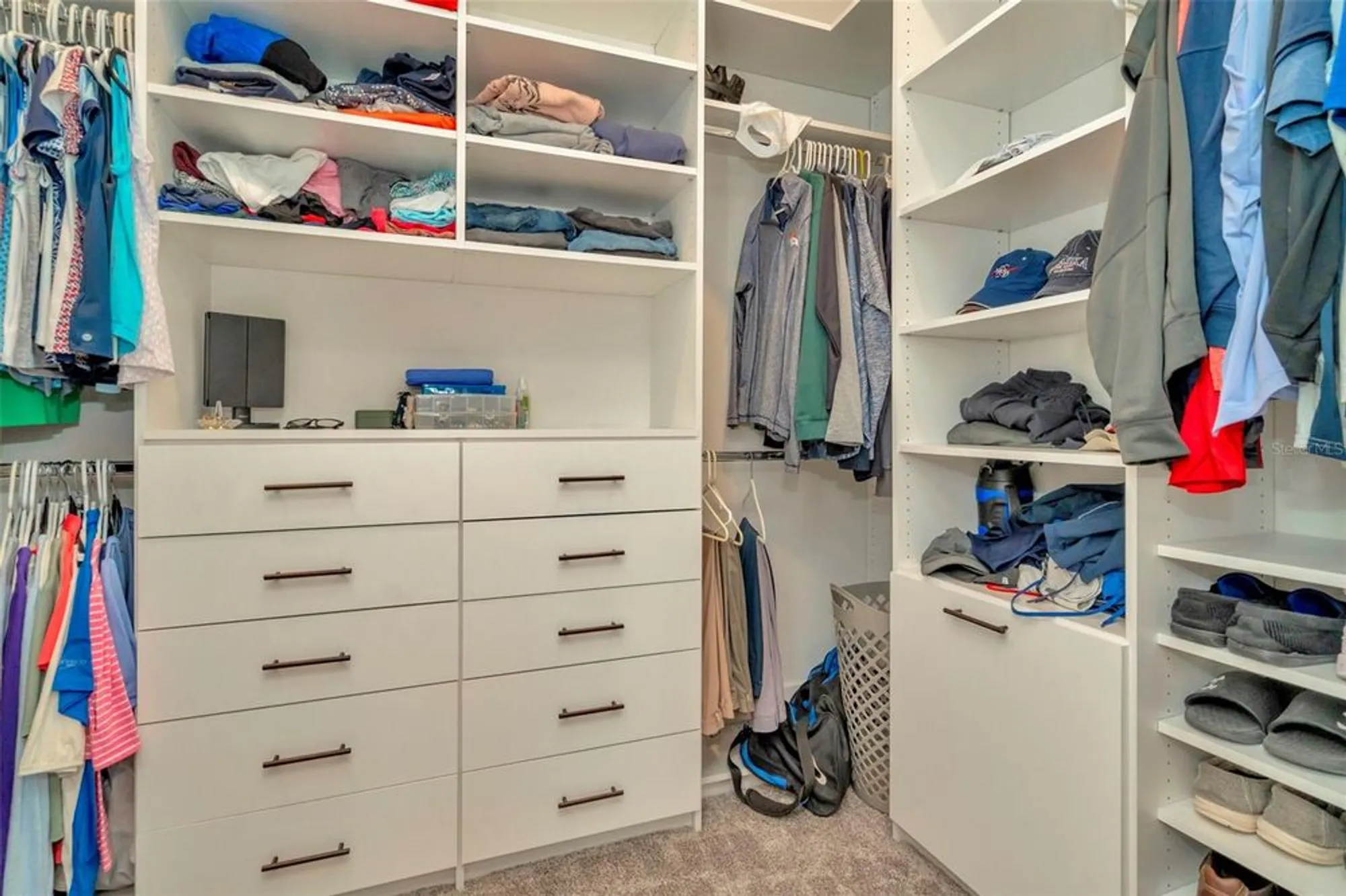 Property Slideshow image 32 of 70 | 19494 sea glass cir, Land O Lakes, FL, 34638