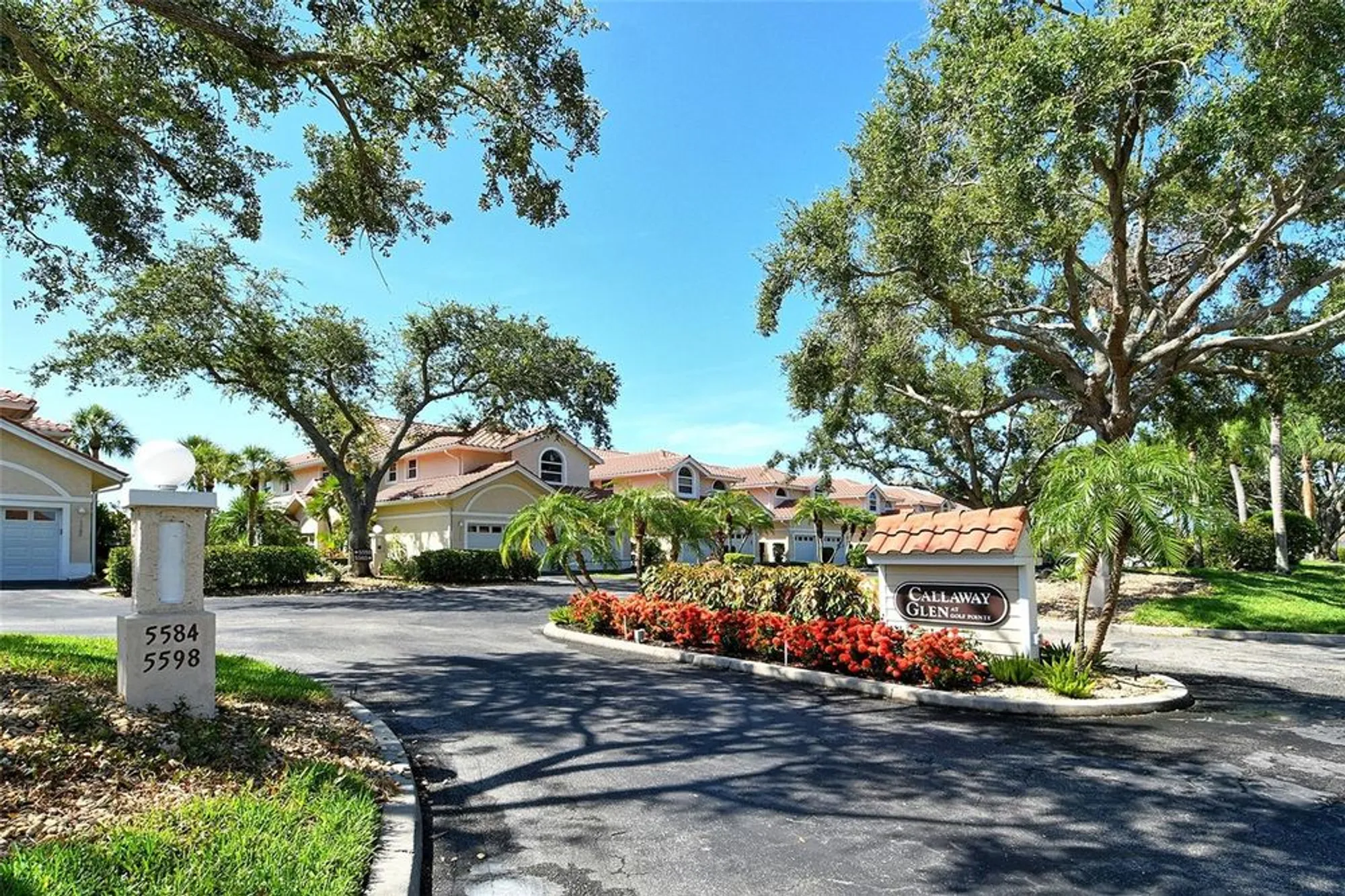 Property Slideshow image 30 of 34 | 5598 golf pointe dr unit a-1, Sarasota, FL, 34243
