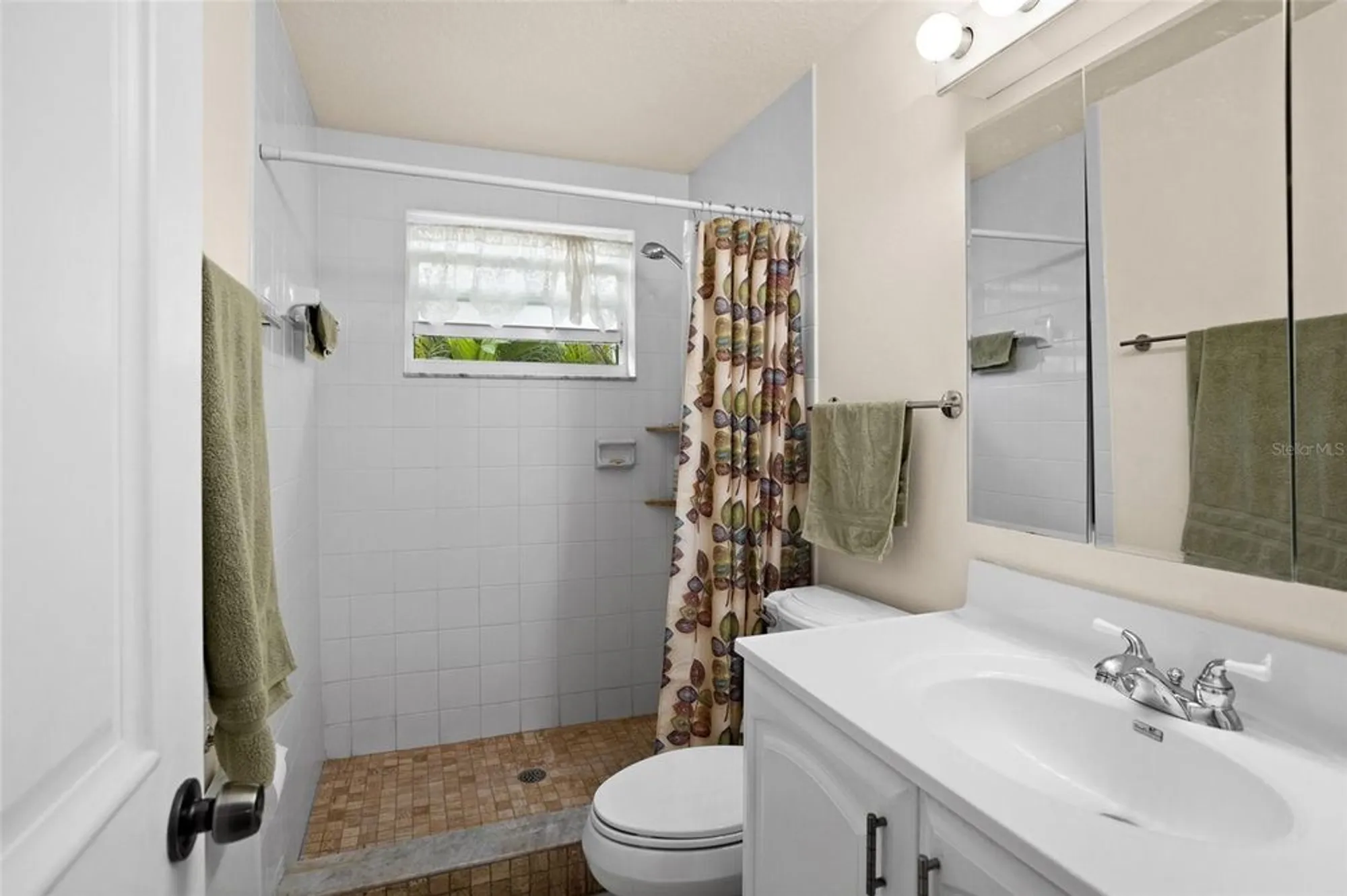 Property Slideshow image 18 of 39 | 3018 59th st 115, Gulfport, FL, 33707