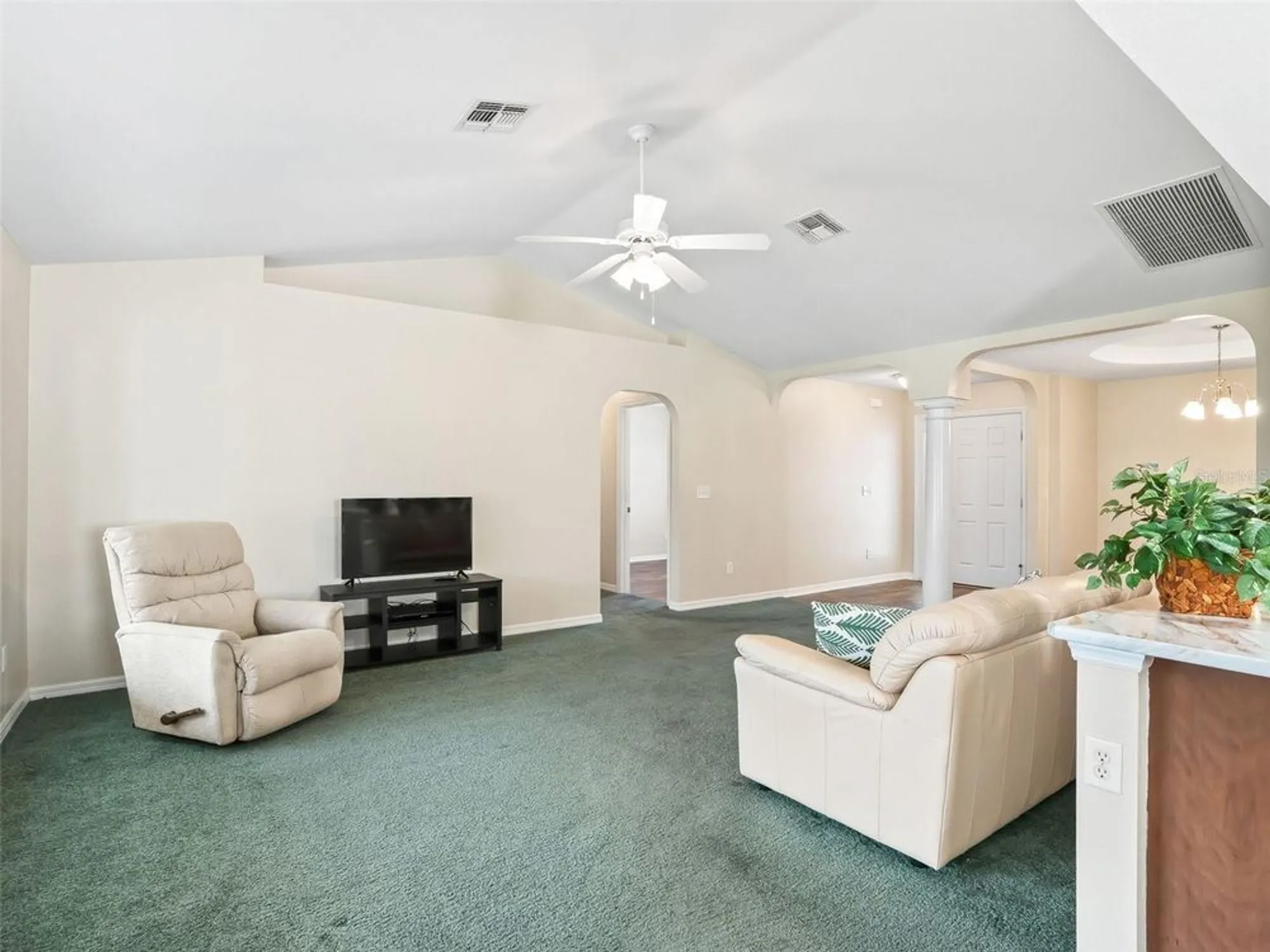 Property Slideshow image 8 of 51 | 12321 se 176th loop, Summerfield, FL, 34491