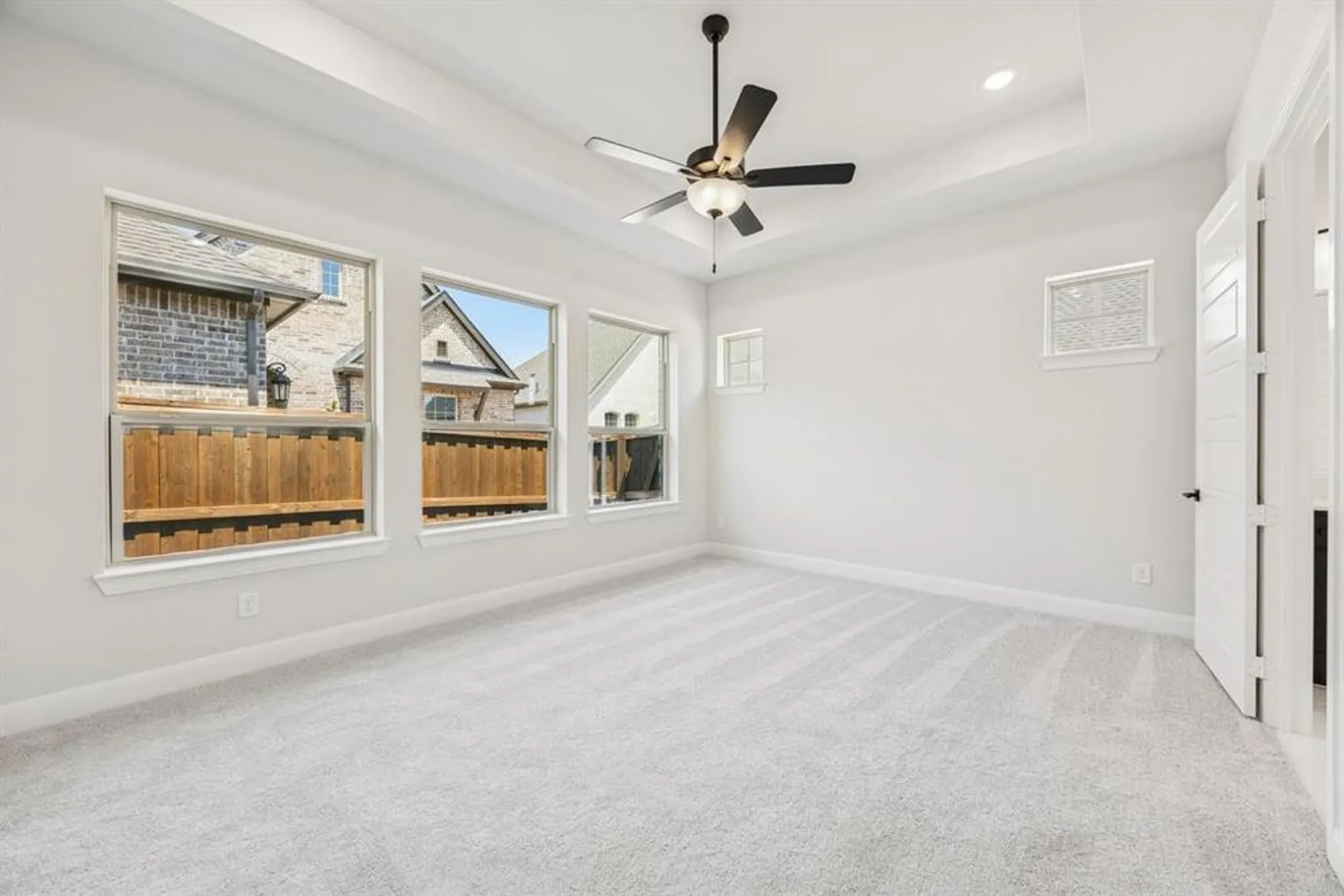 Property Slideshow image 25 of 30 | 2065 spotted fawn dr, Arlington, TX, 76005