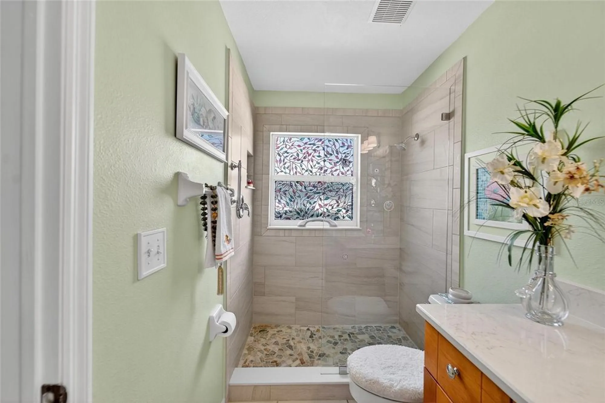 Property Slideshow image 41 of 73 | 326 caloosa palms ct, Sun City Center, FL, 33573