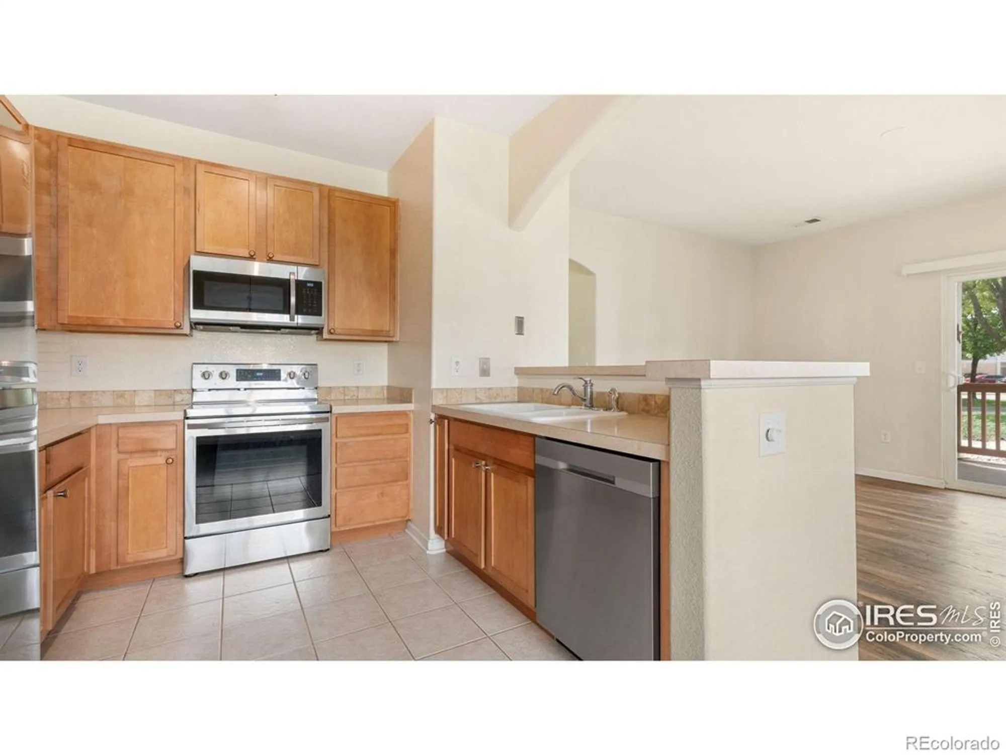Property Slideshow image 3 of 14 | 4655 hahns peak dr 101, Loveland, CO, 80538