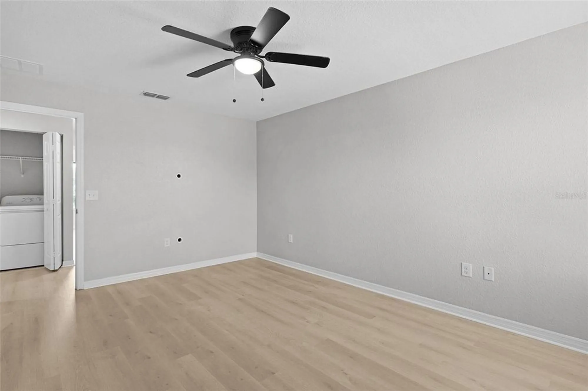 Property Slideshow image 23 of 28 | 4908 ne 123rd ln, Oxford, FL, 34484