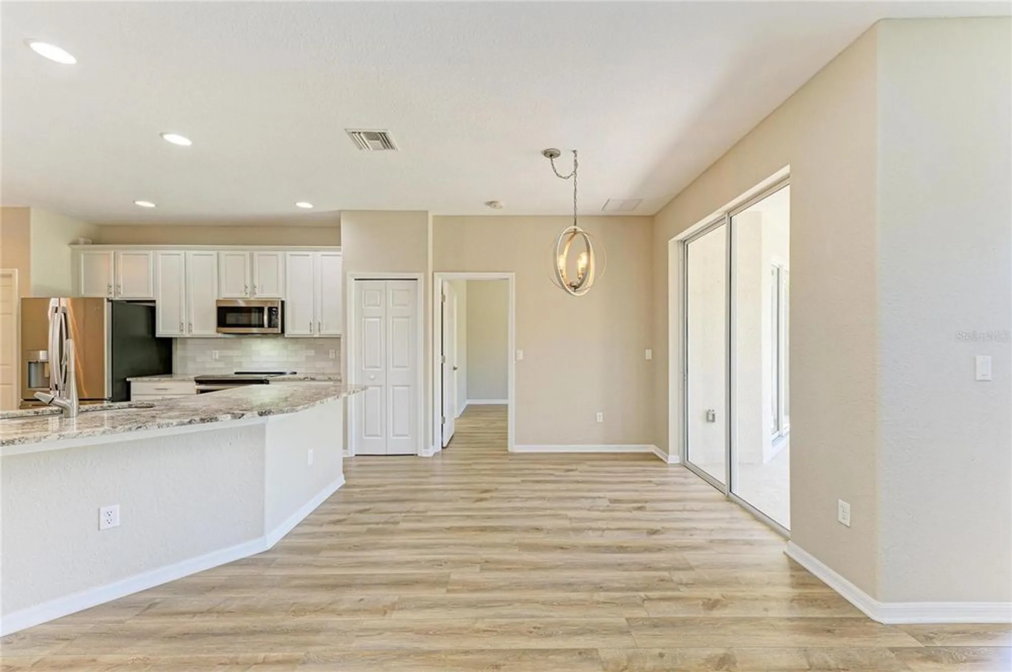 Property Slideshow image 11 of 63 | 350 river enclave ct, Bradenton, FL, 34212