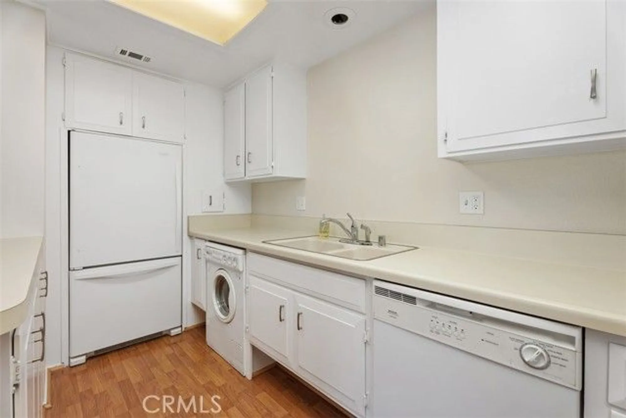 Property Slideshow image 12 of 40 | 13681 cedar crest ln apt 93g # 5-93g, Seal Beach, CA, 90740