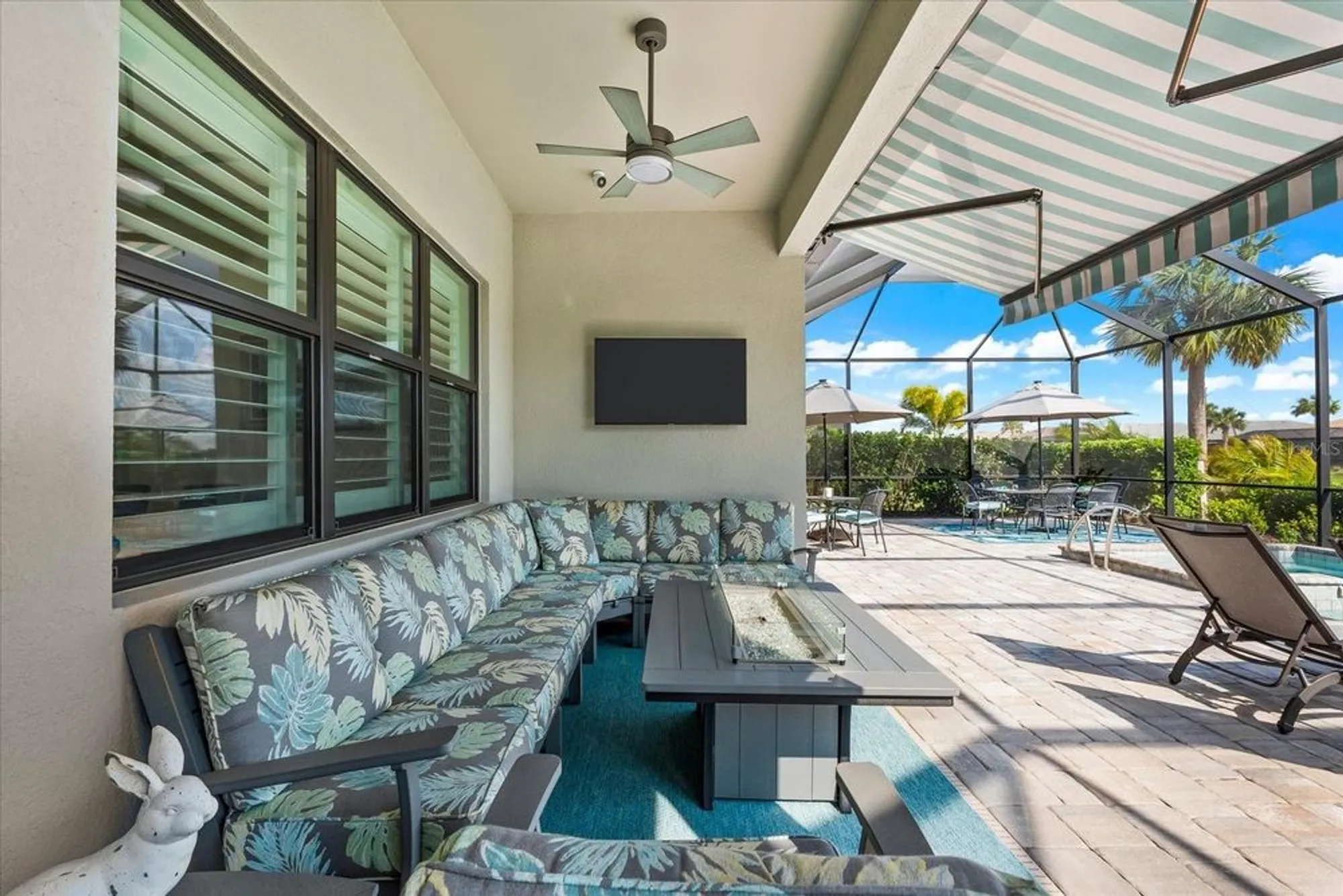 Property Slideshow image 51 of 99 | 17916 northwood pl, Lakewood Ranch, FL, 34202