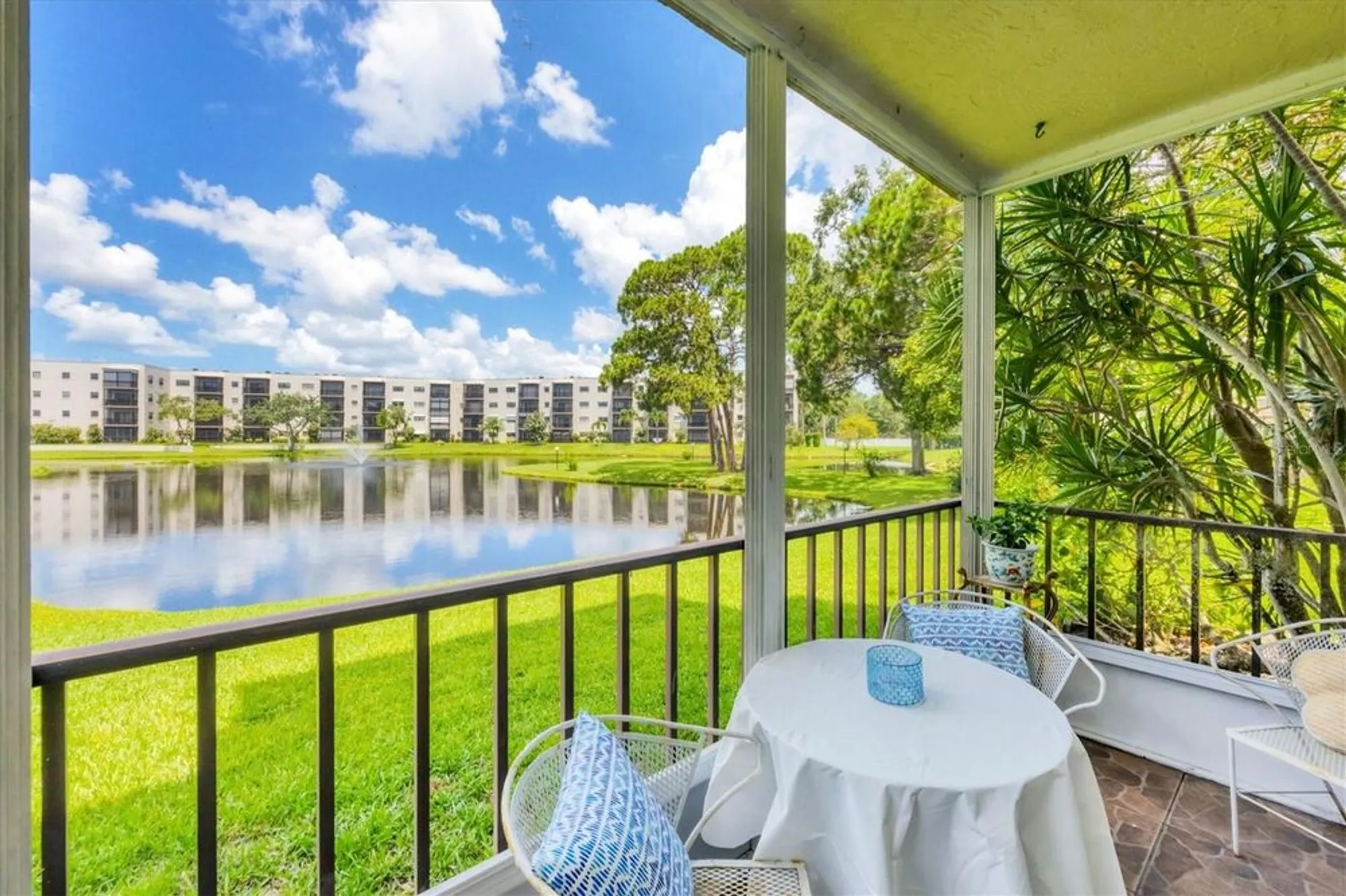 Property Slideshow image 1 of 41 | 6188 80th st n unit 102, St Petersburg, FL, 33709