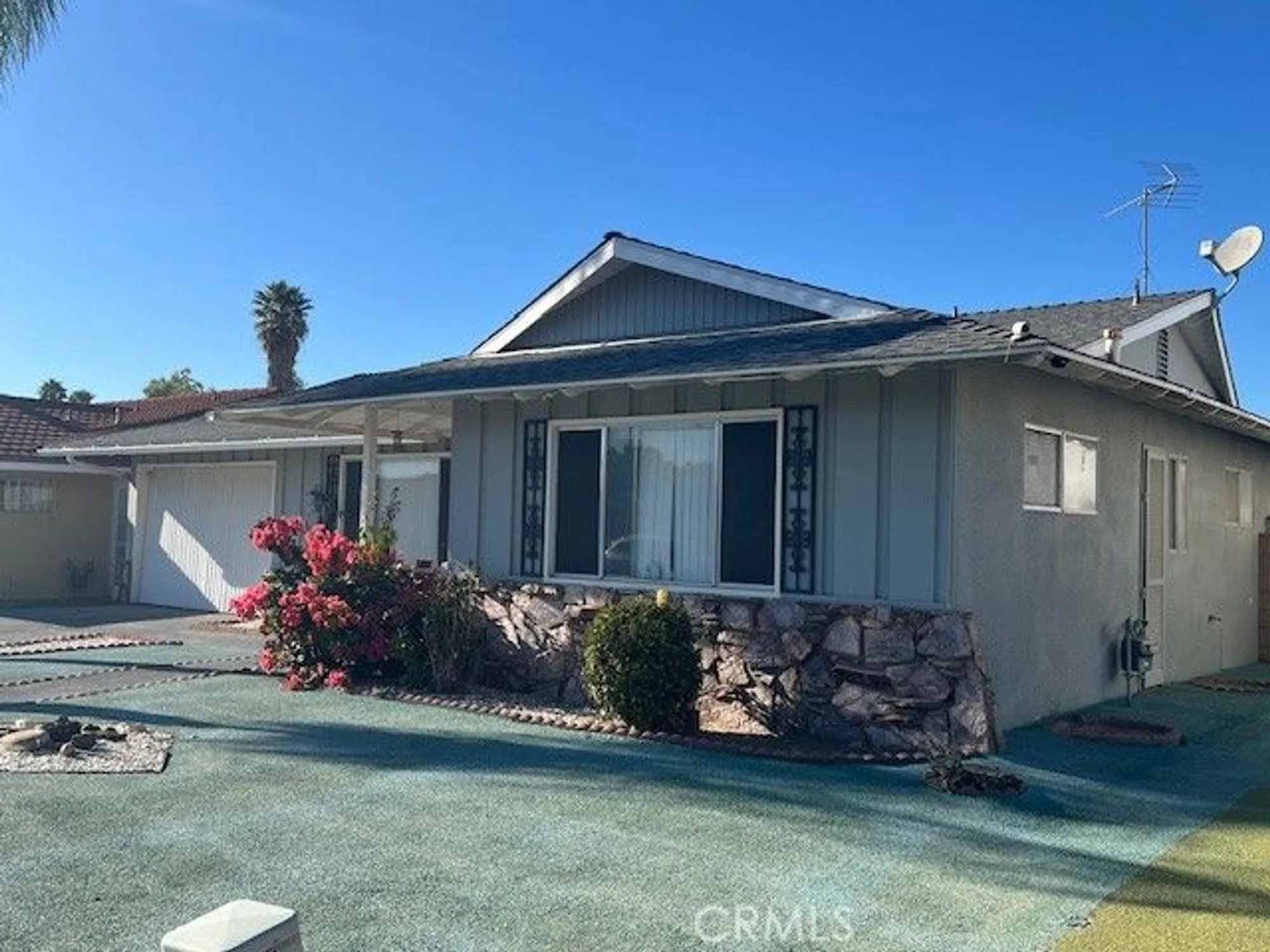 Property Slideshow image 4 of 73 | 1140 amberwood dr, Hemet, CA, 92543