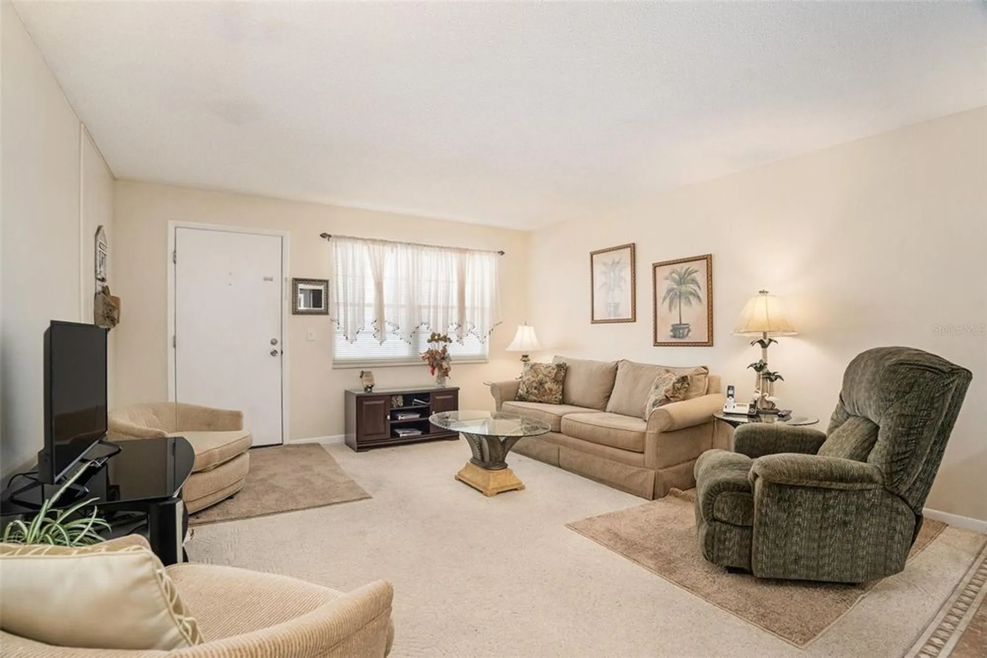 Property Slideshow image 4 of 41 | 2960 59th st 411, Gulfport, FL, 33707