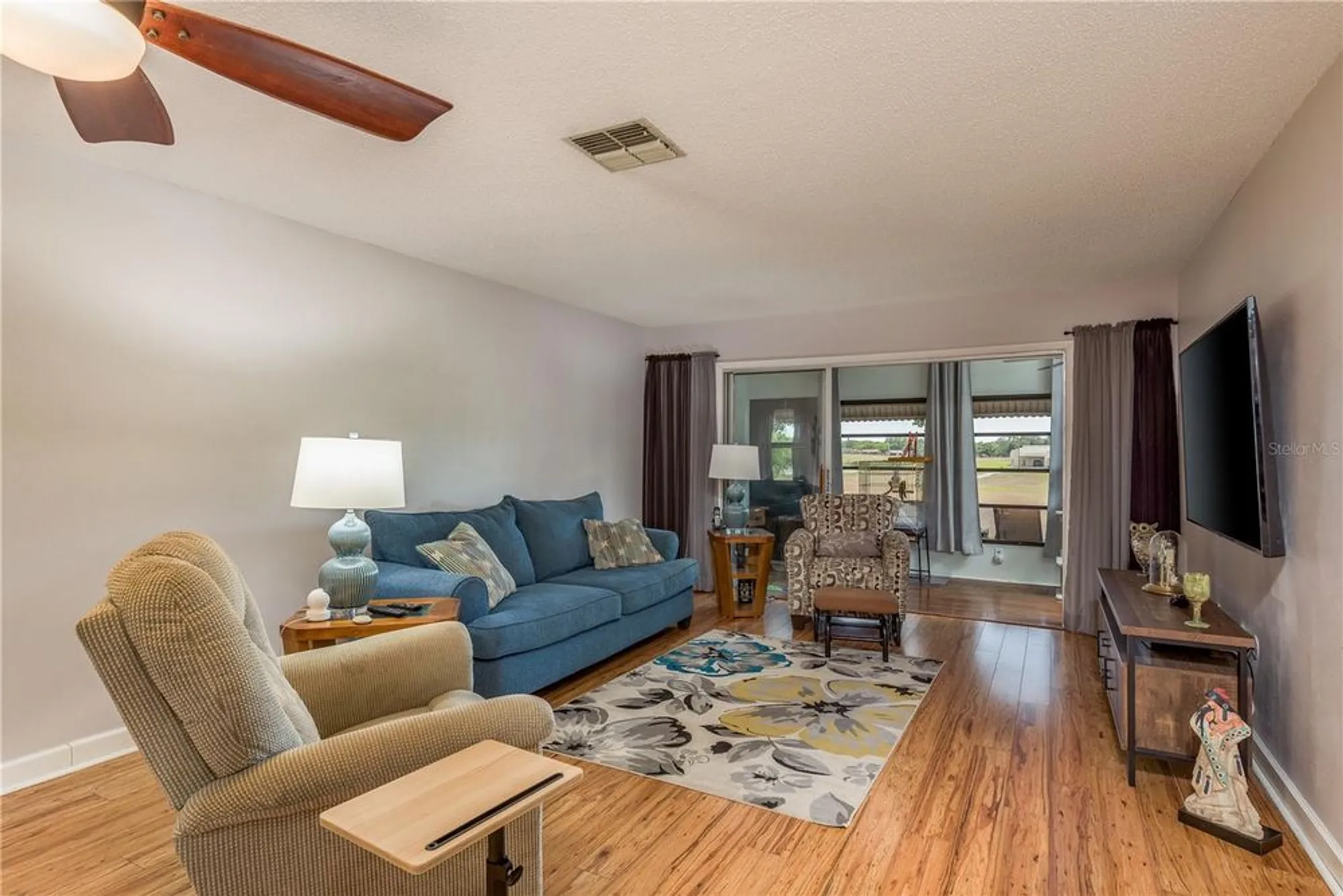 Property Slideshow image 7 of 49 | 11241 dollar lake dr 5, Port Richey, FL, 34668