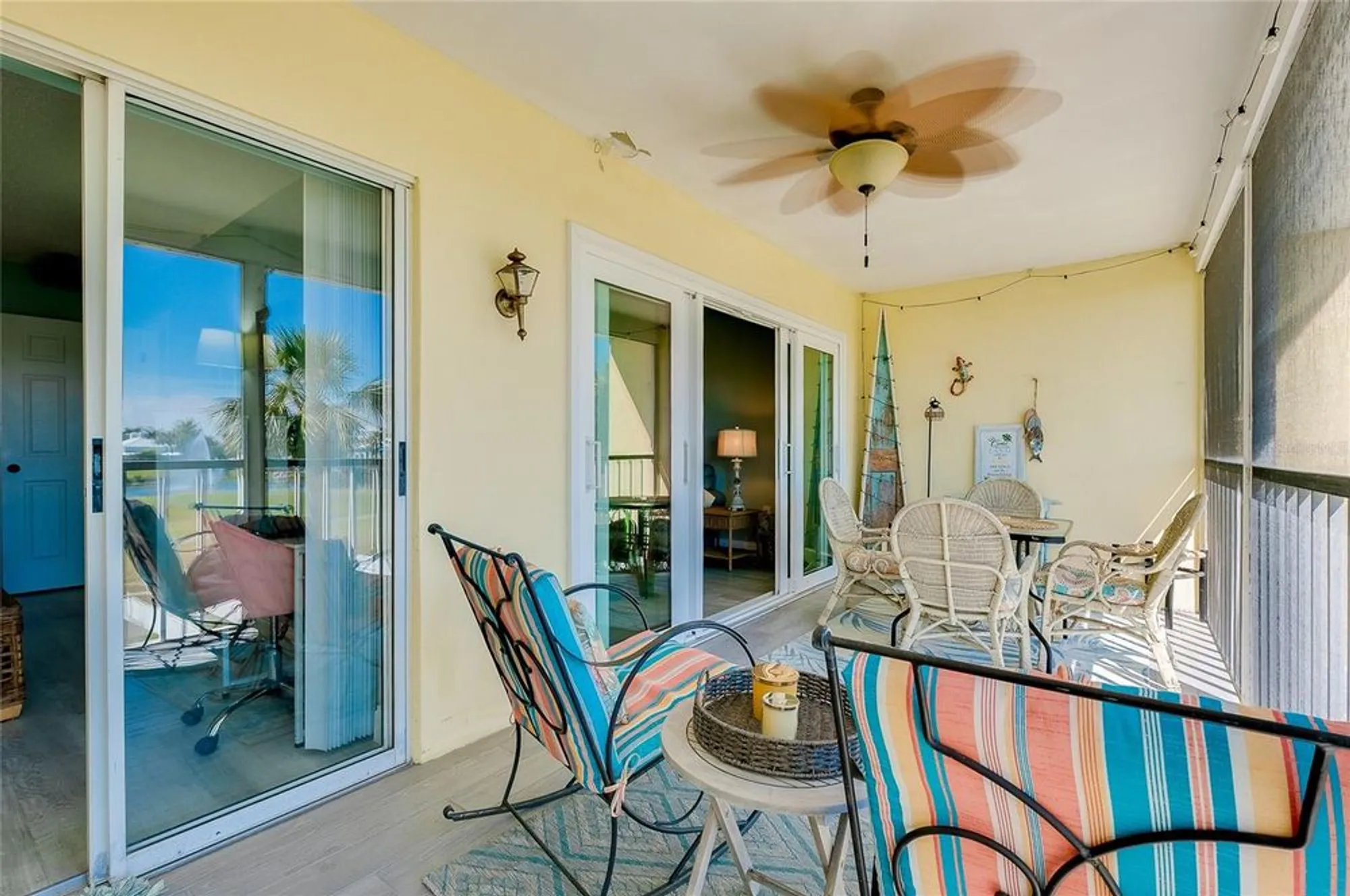 Property Slideshow image 22 of 36 | 410 cerromar cir 240, Venice, FL, 34293