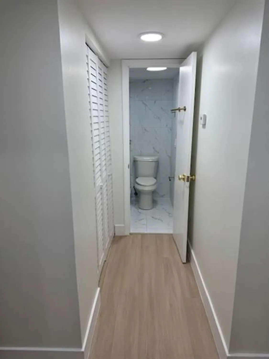 Property Slideshow image 15 of 27 | 6051 nw 61st ave 205, Tamarac, FL, 33319