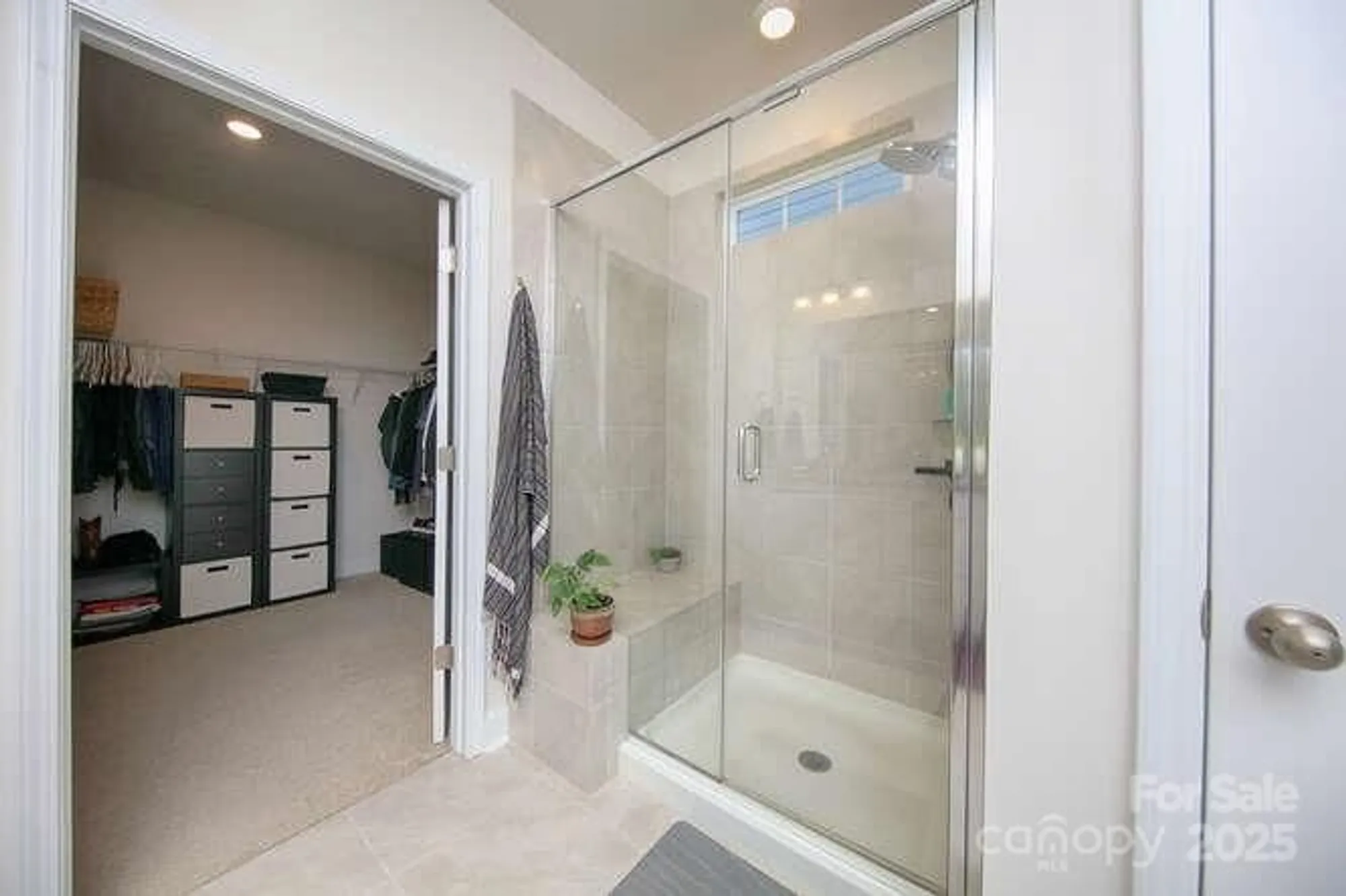 Property Slideshow image 27 of 47 | 4245 millstream rd, Denver, NC, 28037