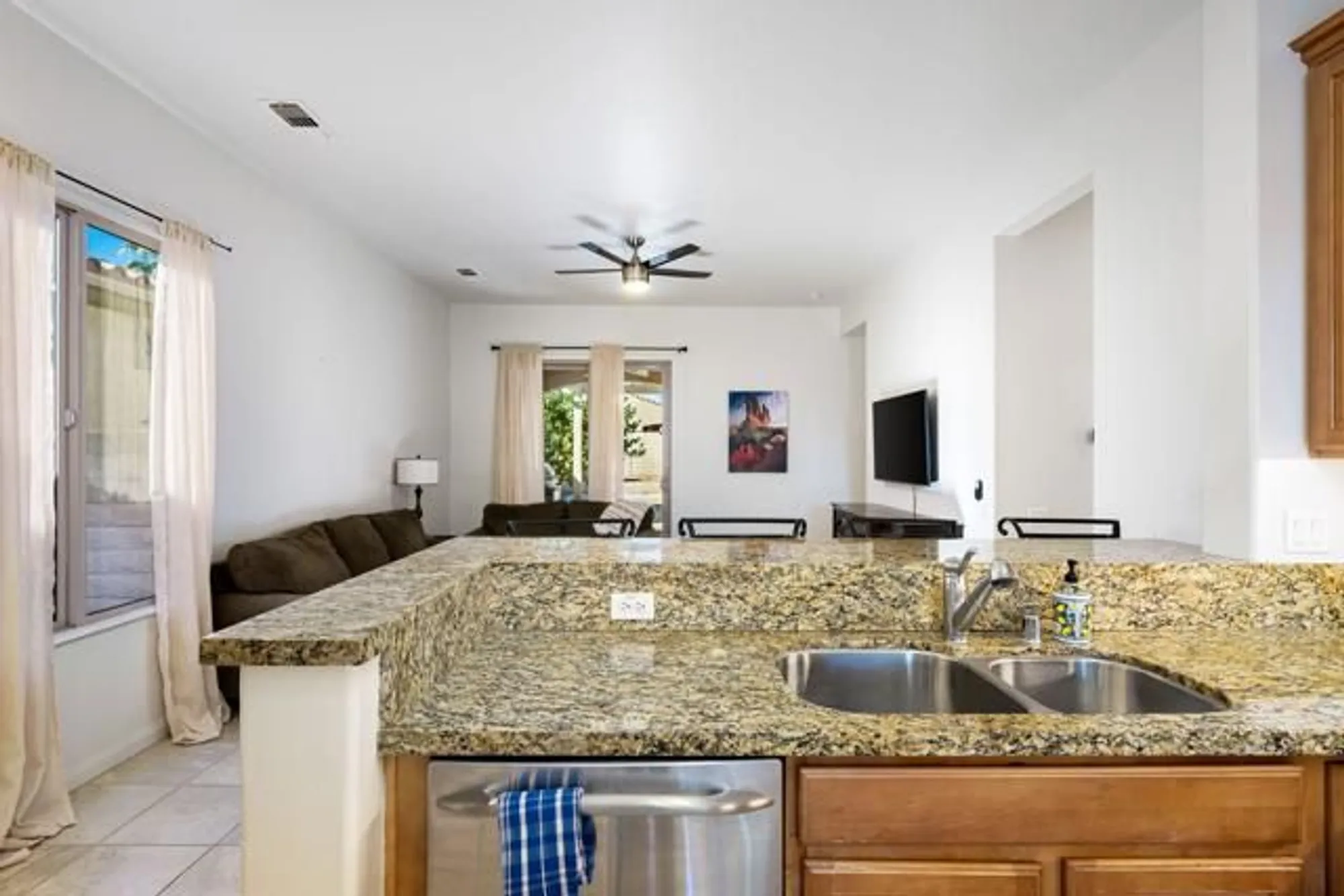 Property Slideshow image 15 of 40 | 40767 calle los osos, Indio, CA, 92203