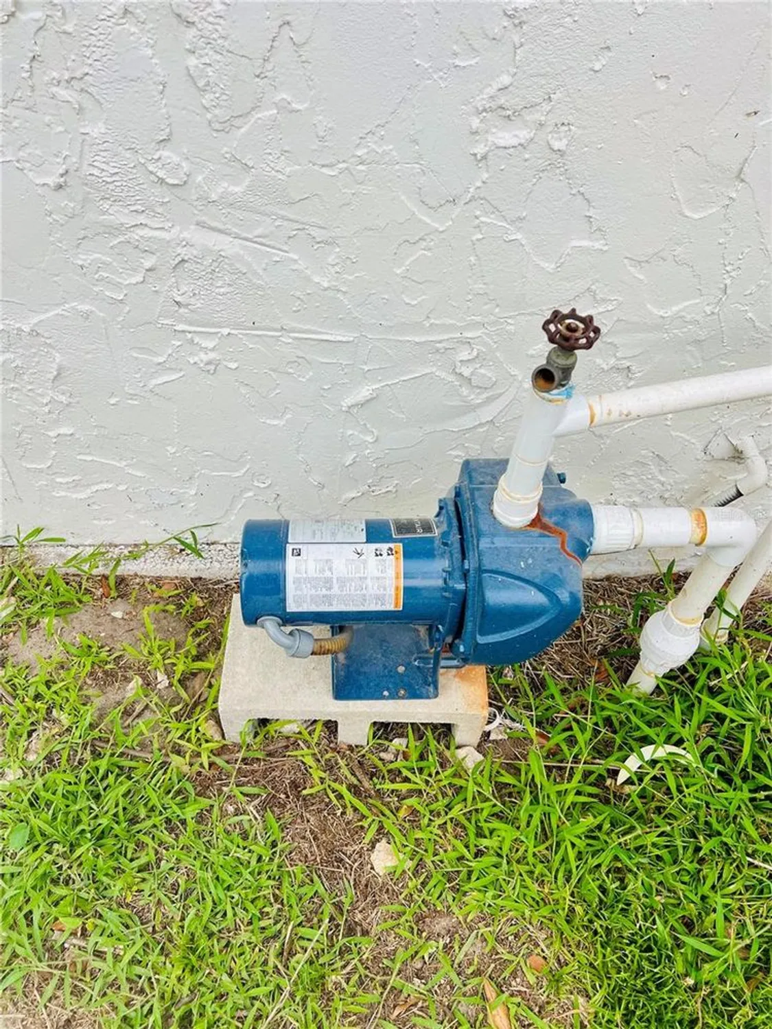 Property Slideshow image 27 of 28 | 801 leeward way, Palm Harbor, FL, 34685