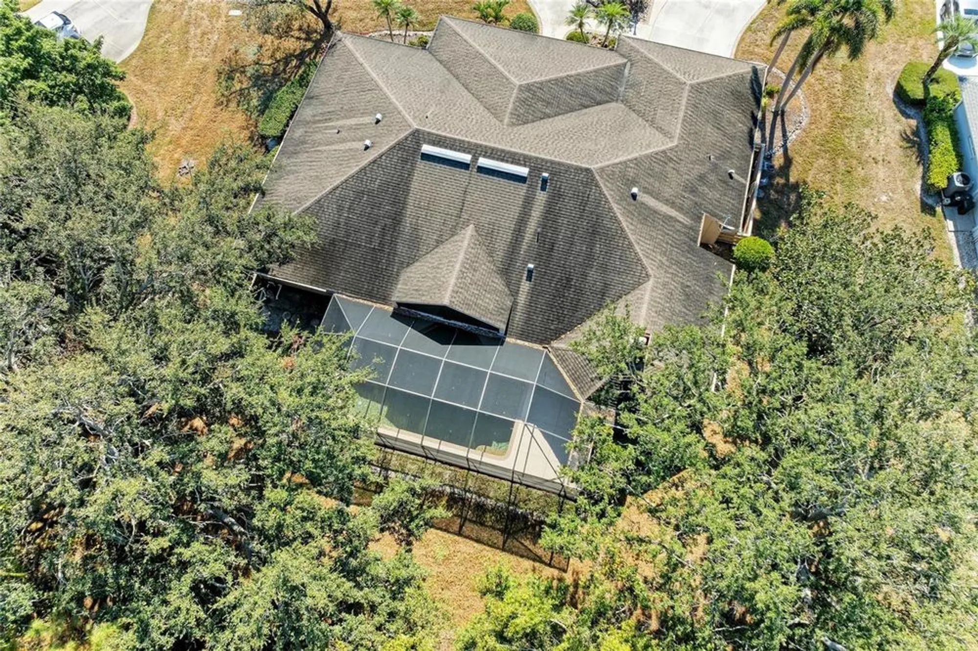 Property Slideshow image 68 of 83 | 5668 country lakes dr, Sarasota, FL, 34243