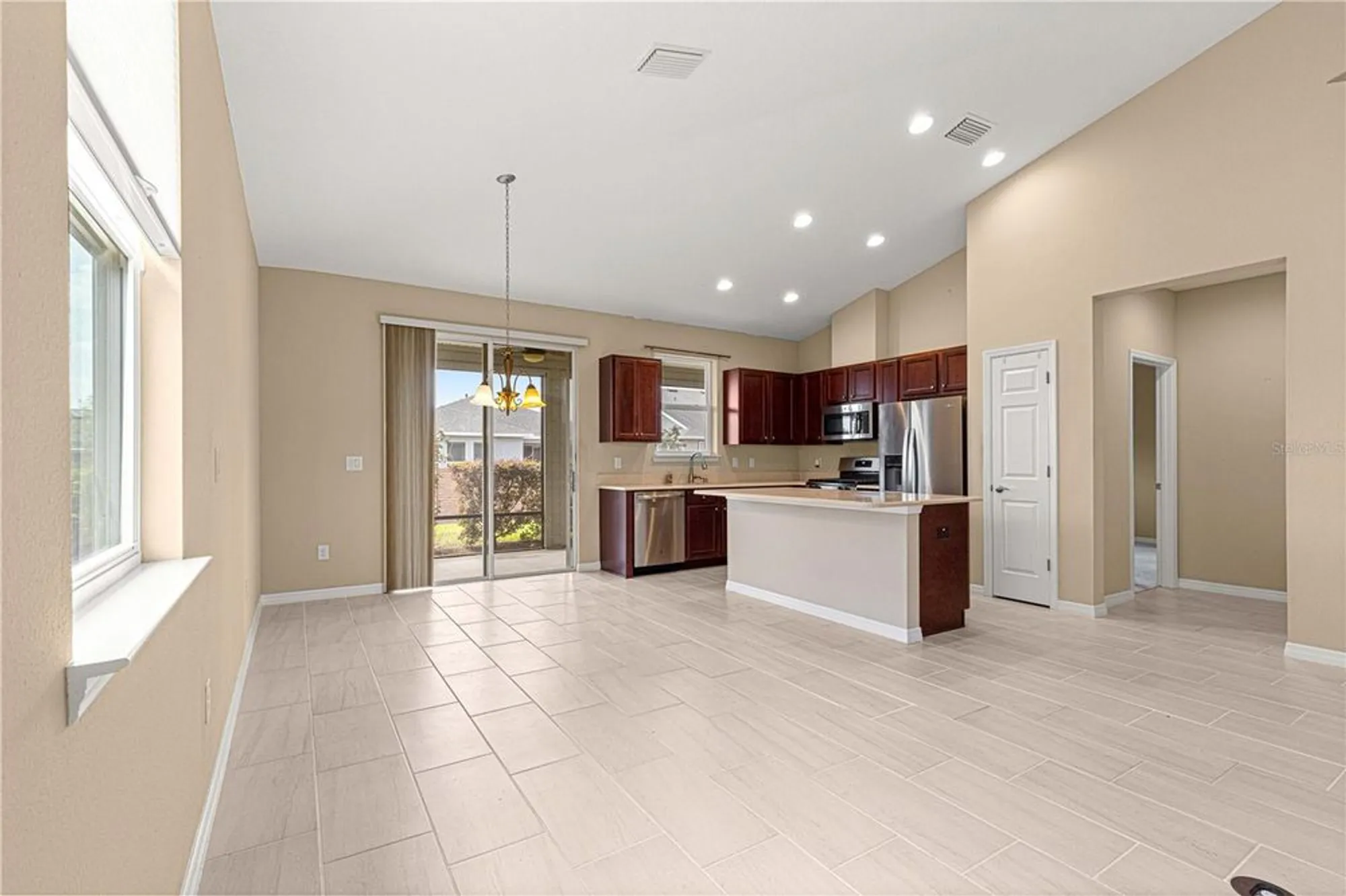 Property Slideshow image 12 of 46 | 5616 nw 39th ln, Ocala, FL, 34482