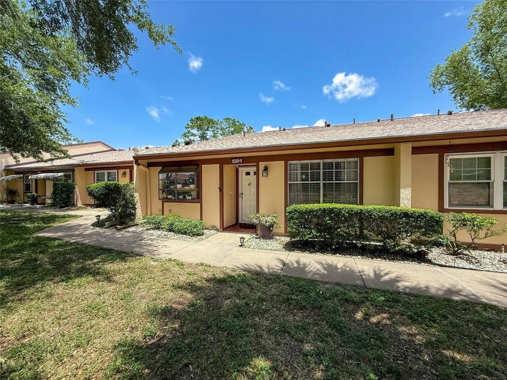 Property Slideshow image 2 of 22 | 8320 high point cir apt 5, Port Richey, FL, 34668