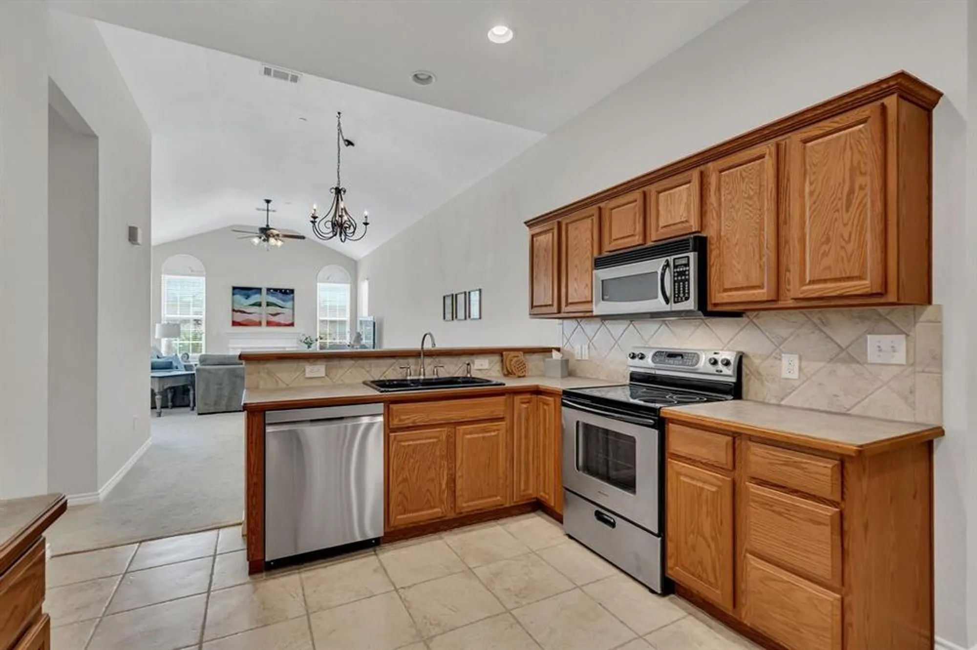 Property Slideshow image 14 of 40 | 2601 marsh ln 292, Plano, TX, 75093