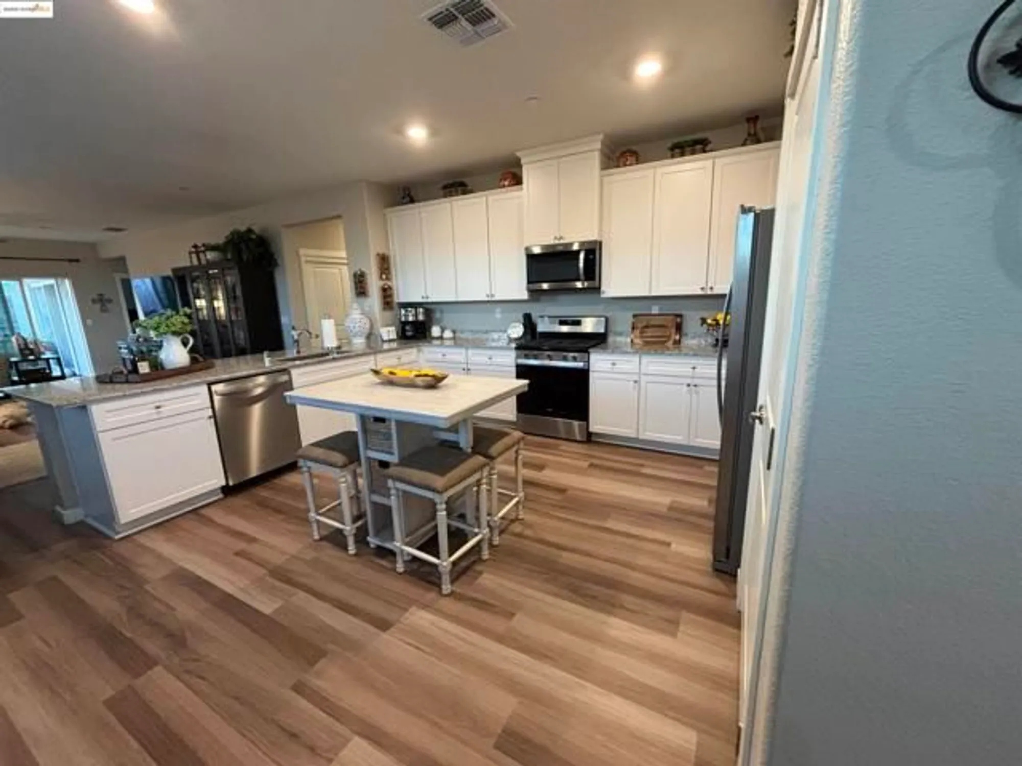 Property Slideshow image 10 of 45 | 2107 lavender pl, Rio Vista, CA, 94571
