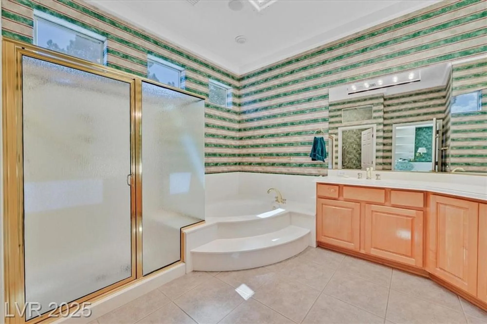 Property Slideshow image 13 of 34 | 10409 shoalhaven dr, Las Vegas, NV, 89134